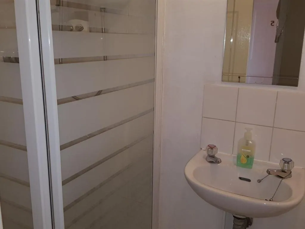 Double Room with Private Bathroom - single occupancy in The Red House