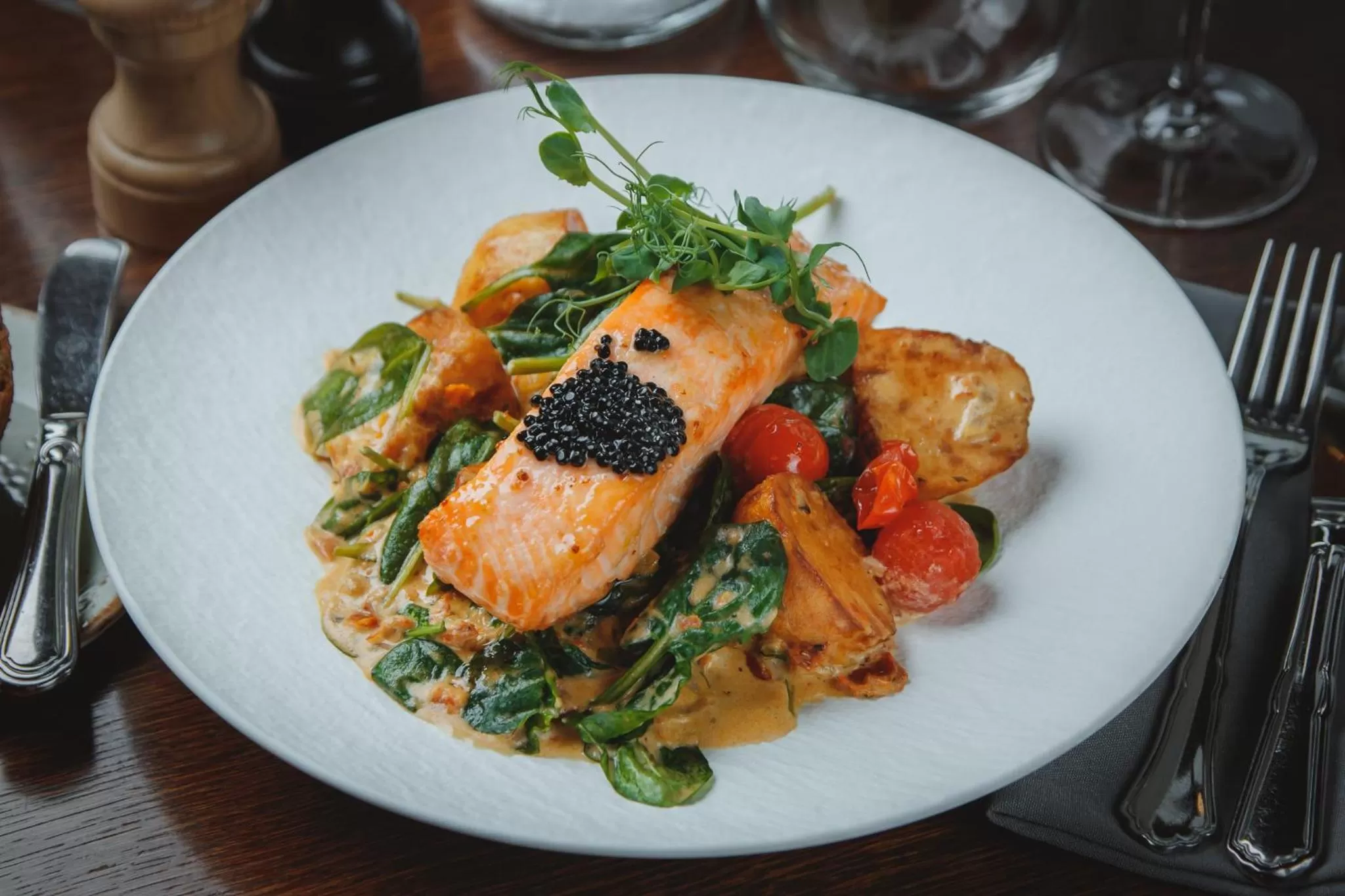 Restaurant/places to eat in Wellton Riga Hotel & SPA