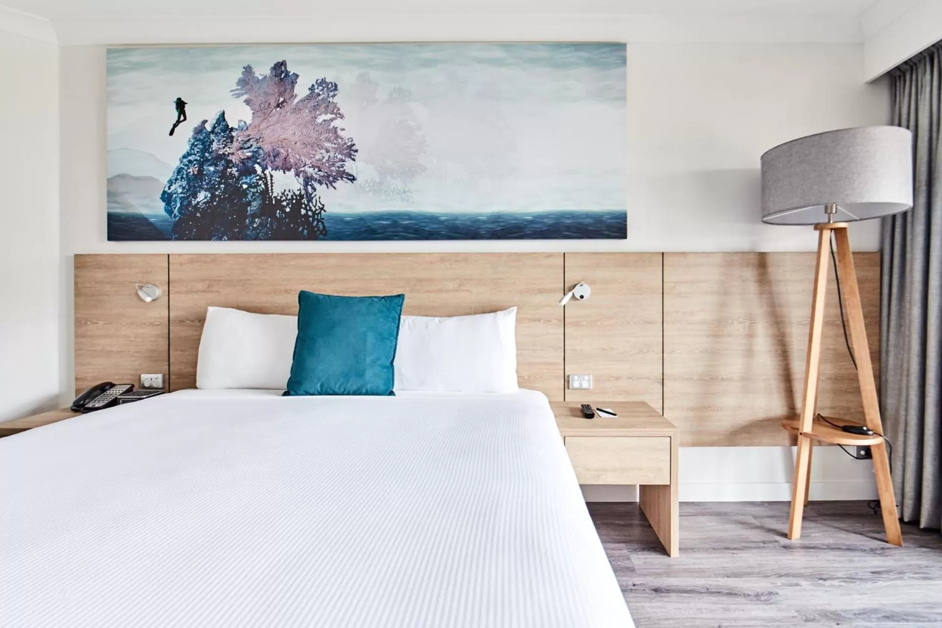 Bed in Novotel Cairns Oasis Resort