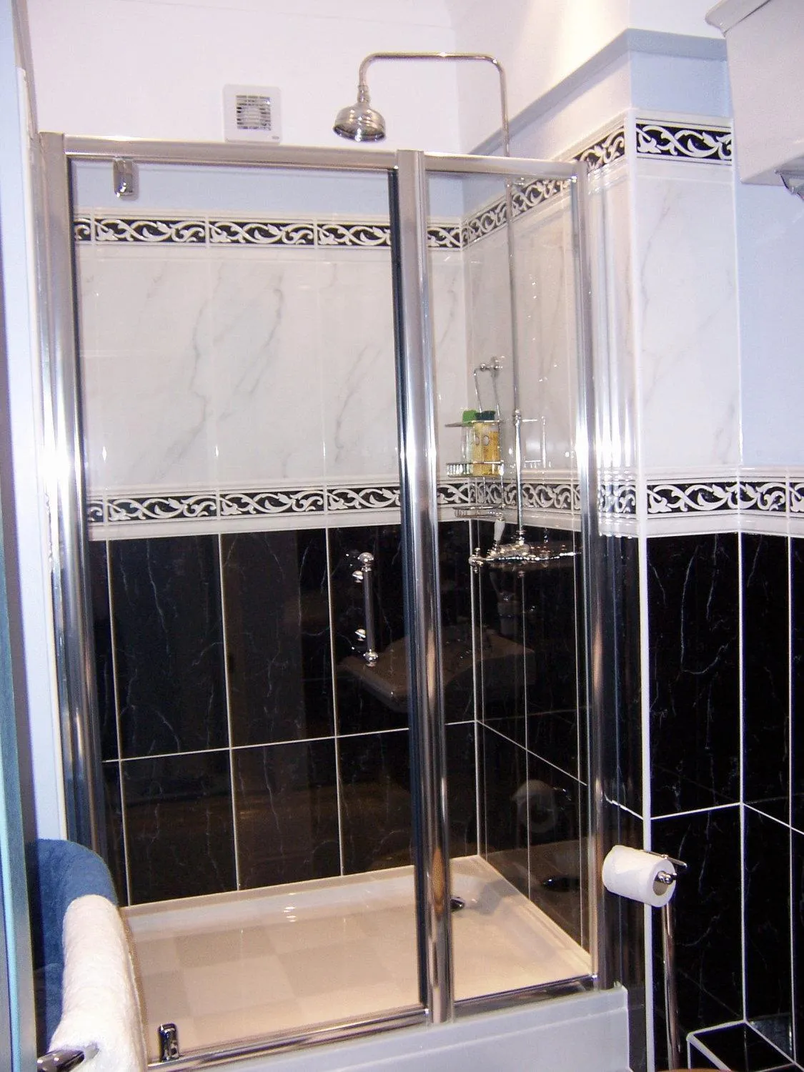 Bathroom in Foundry Masters House