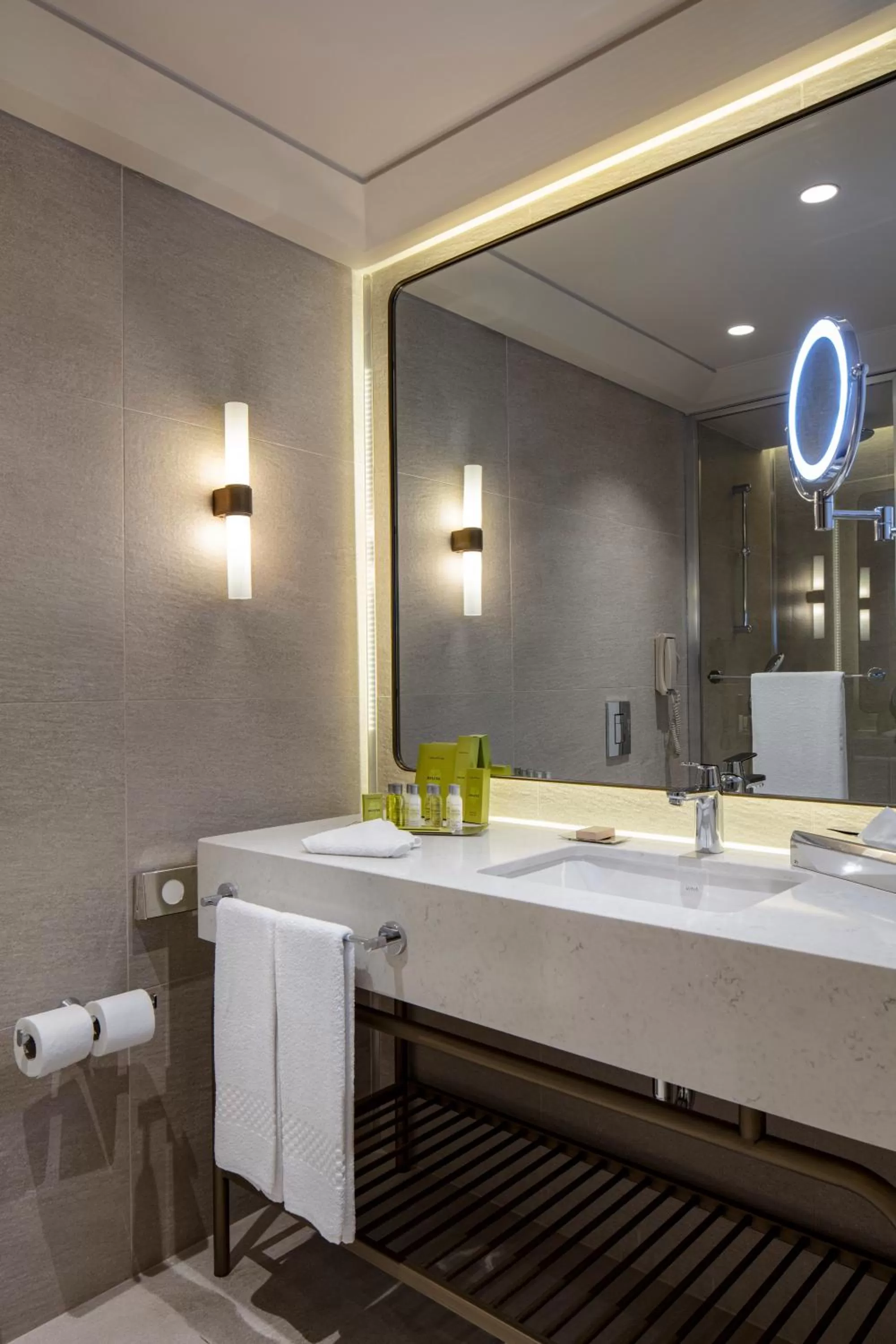 Bathroom in Mersin HiltonSA