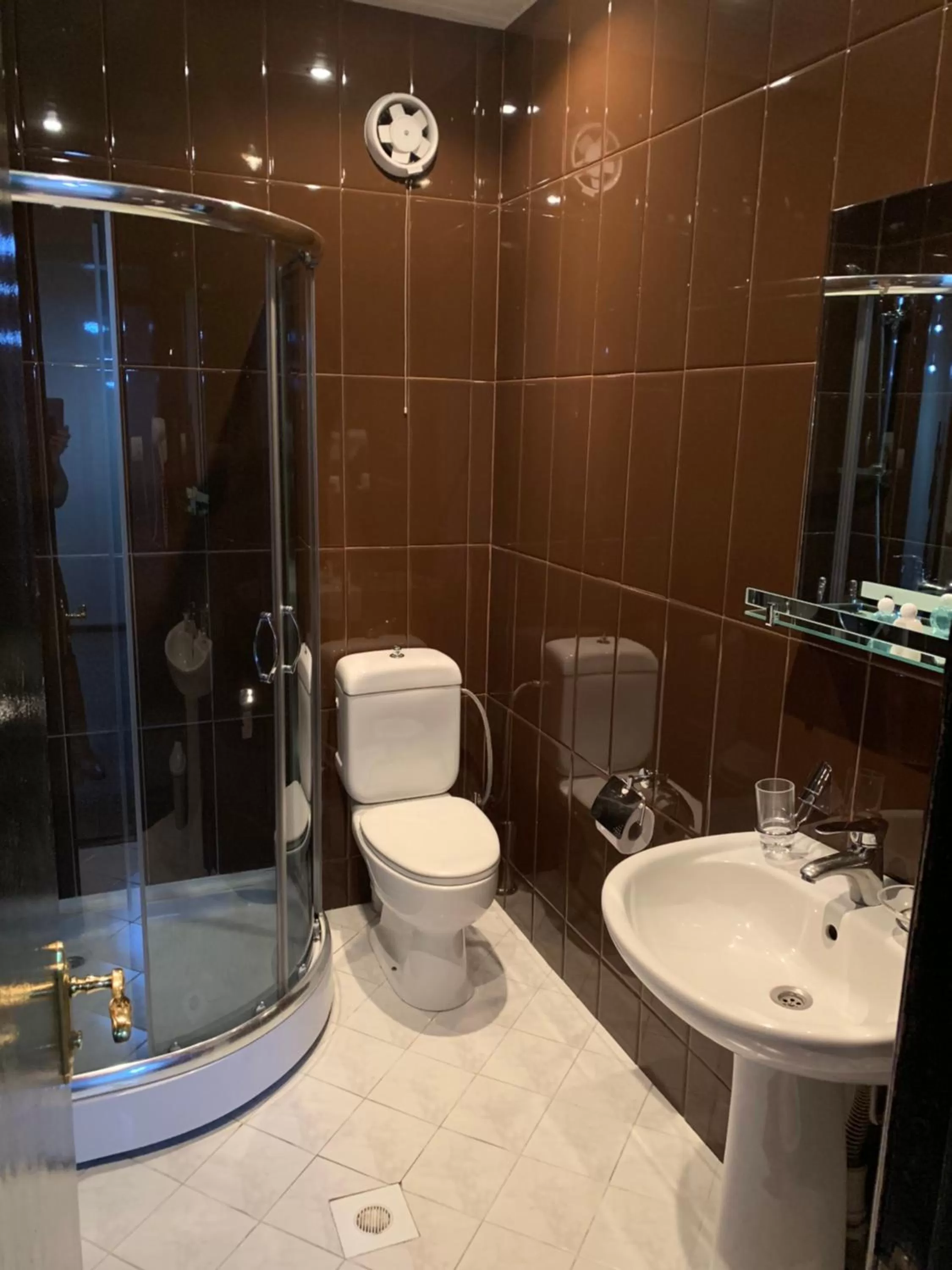 Photo of the whole room in Hotel Diplomat