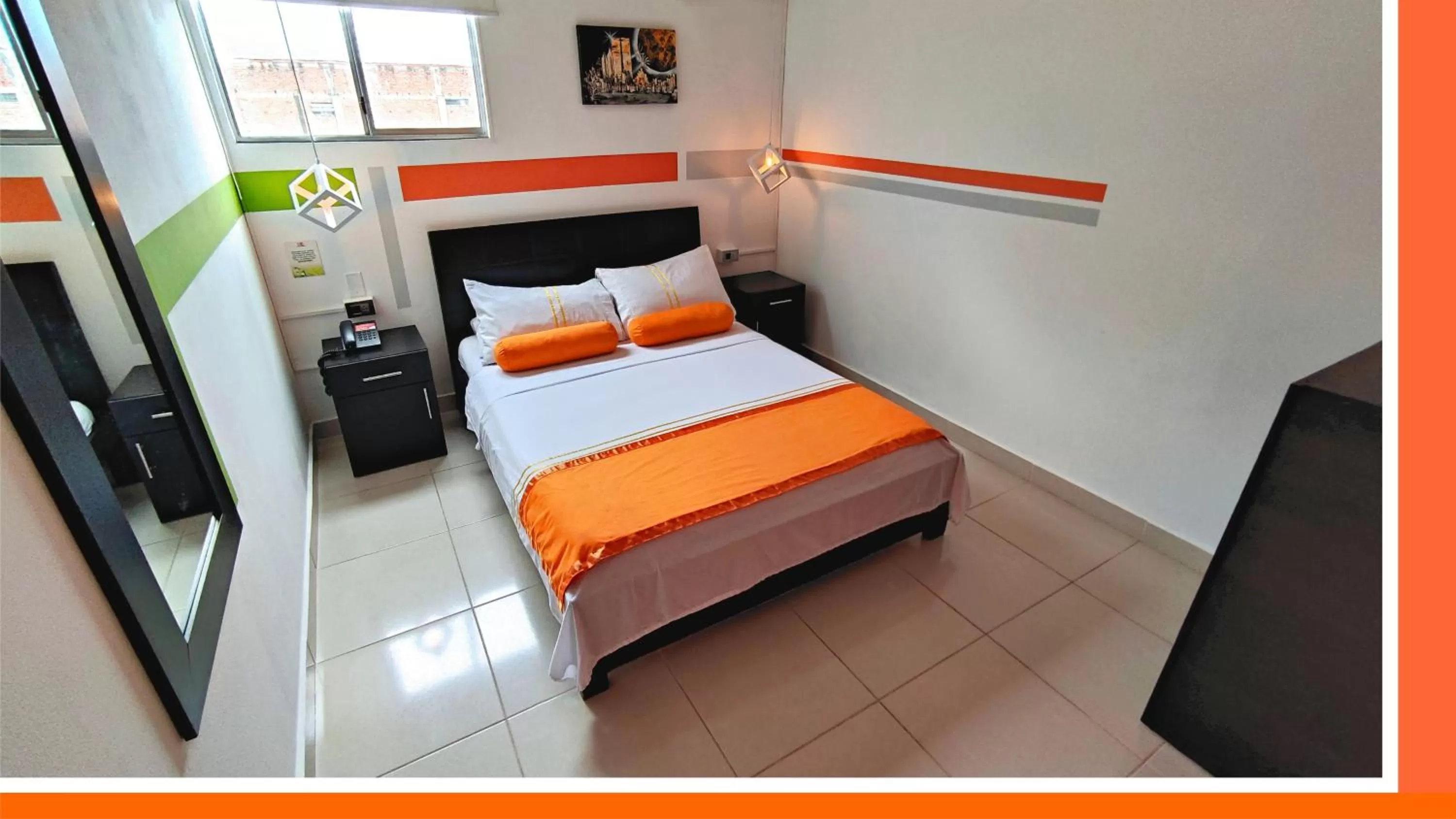 Photo of the whole room, Bed in HOTEL COLOURS Cali