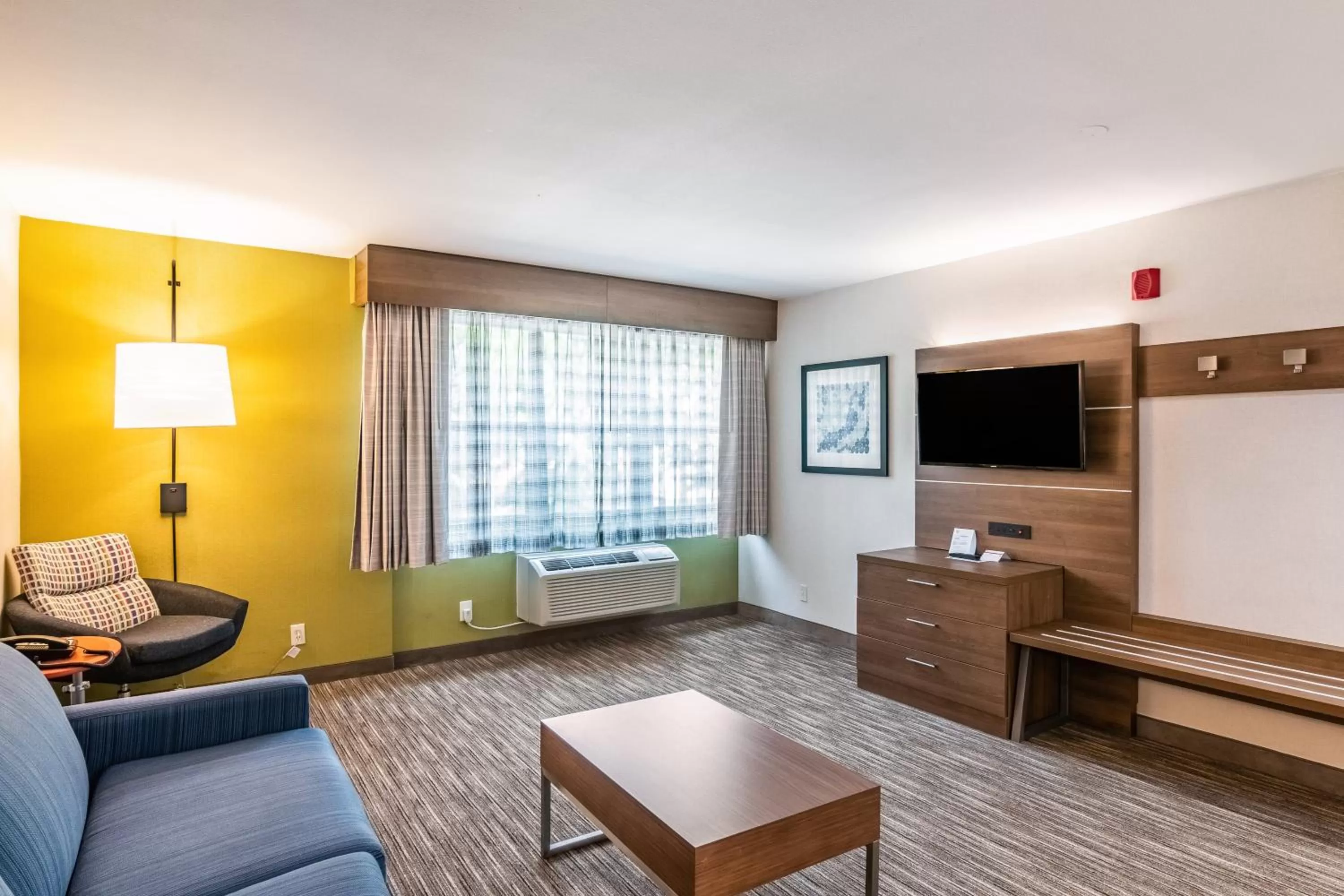 Photo of the whole room in Holiday Inn Express & Suites Camarillo by IHG