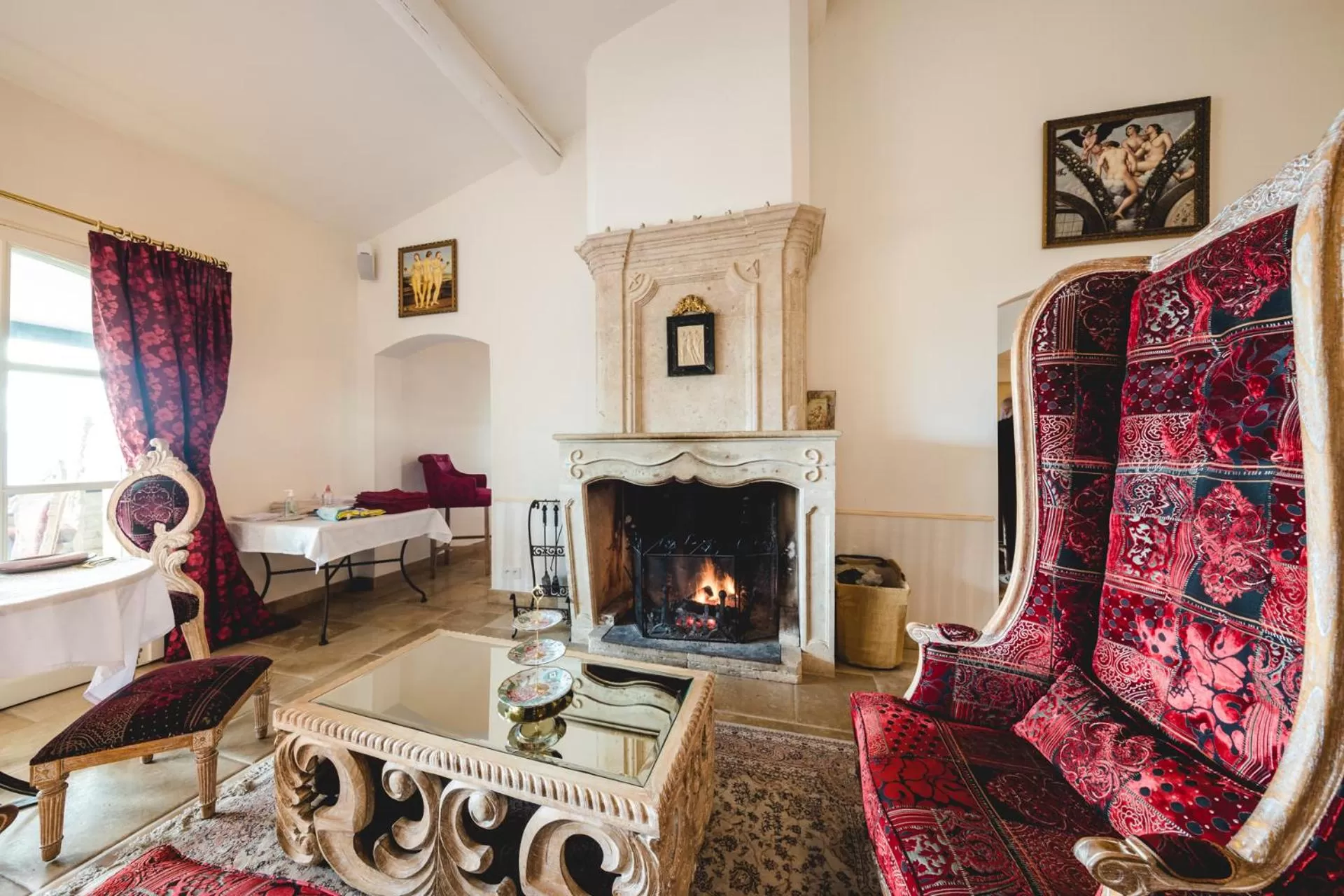 Living room, Seating Area in Le Petit Palais D'Aglae