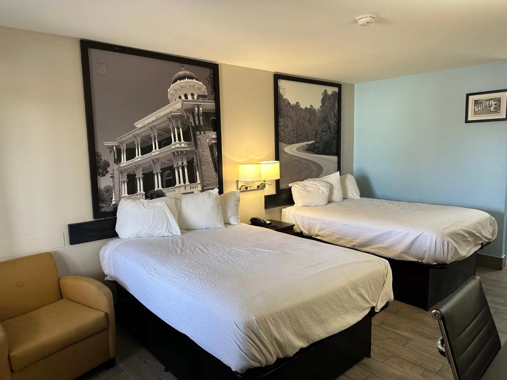 Bed in Super 8 by Wyndham Ocean Springs Biloxi