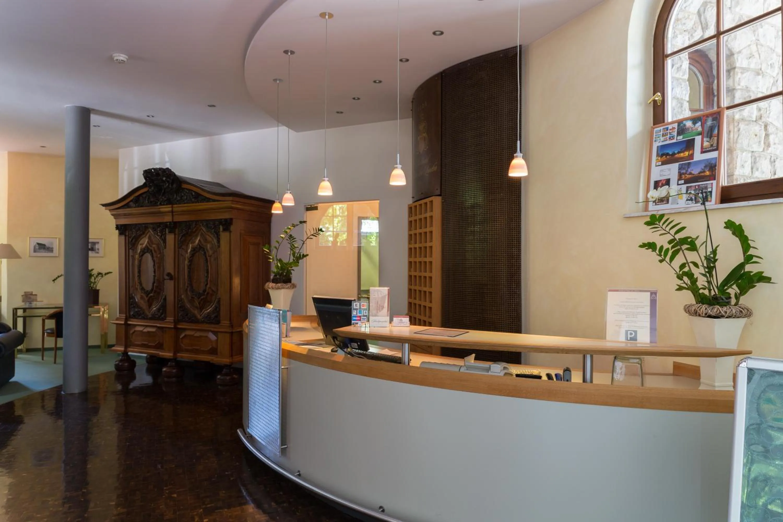 Lobby or reception in Parkhotel Unter den Linden