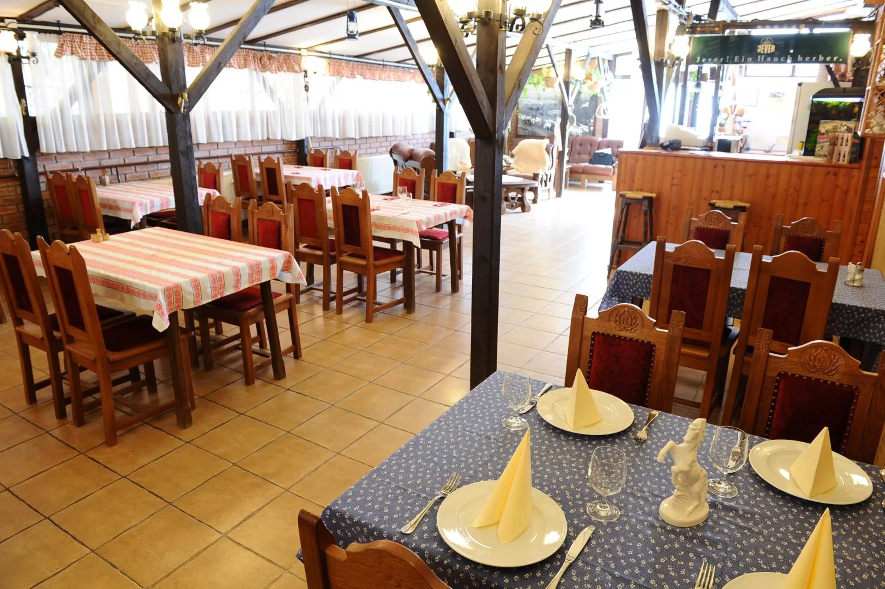 Restaurant/Places to Eat in Mátyus Udvarház Kengyel Fogadó Eger