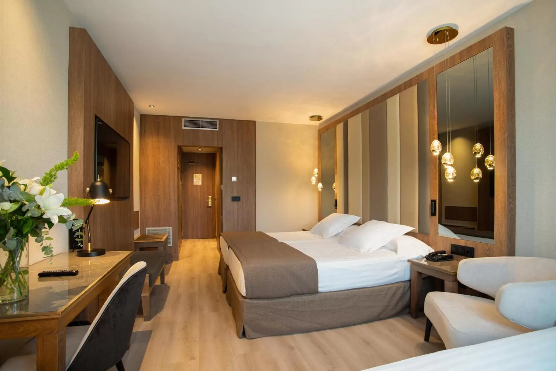 Photo of the whole room, Bed in Hotel Granada Center