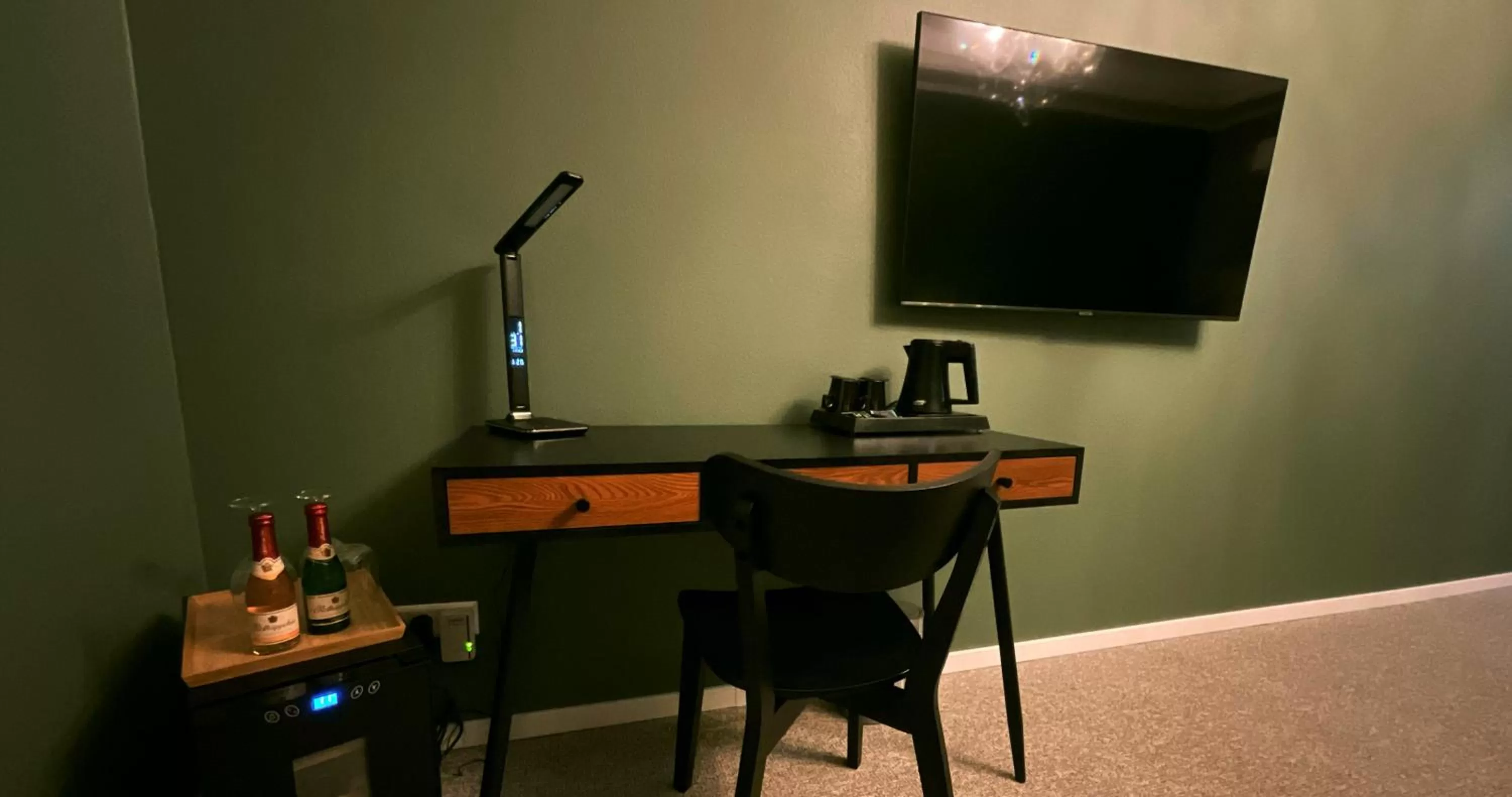 TV and multimedia in Hotel Residenz Luxury - Outletcity - Parken - Klima - 24h Check-In