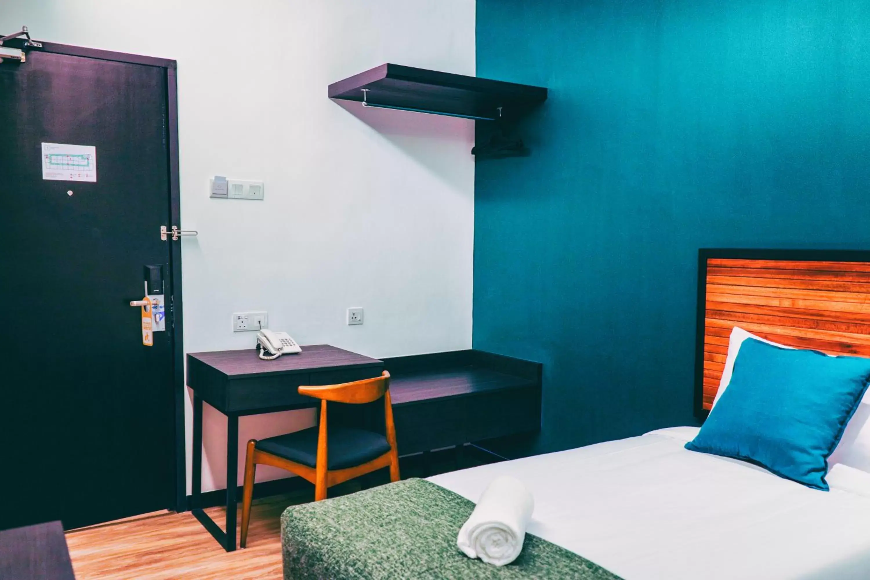 Superior Twin Room - No window in The Journey hotel Superior Twin Room - No window in The Journey hotel