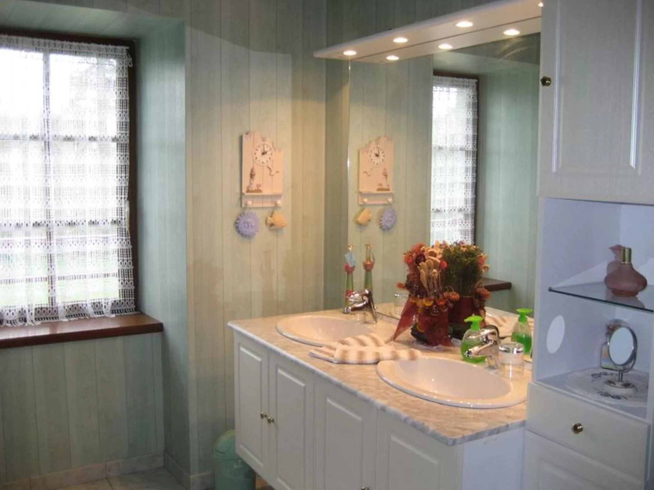 Bathroom in Chambres d'hôtes Le Bas Rassinoux