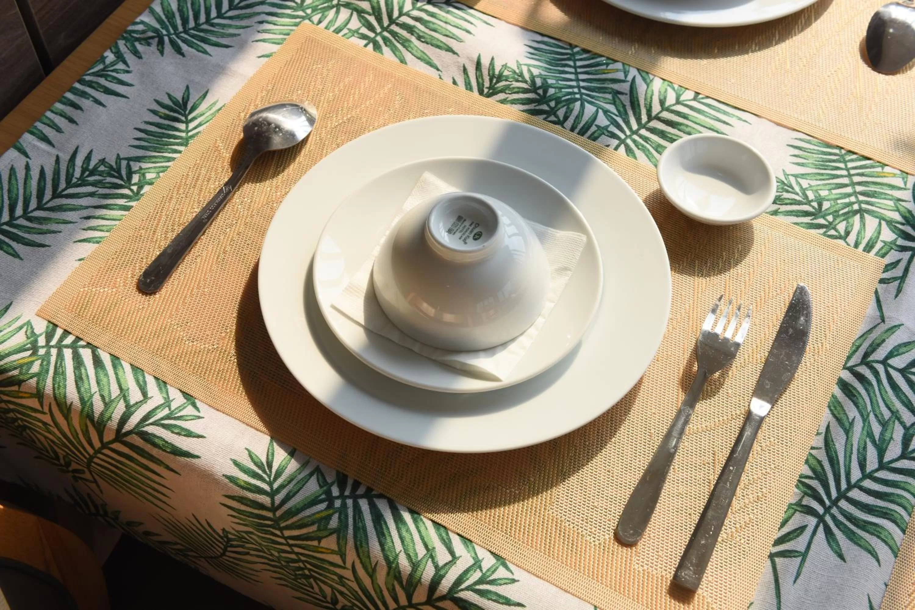 Coffee/tea facilities in Hera Hotel Airport