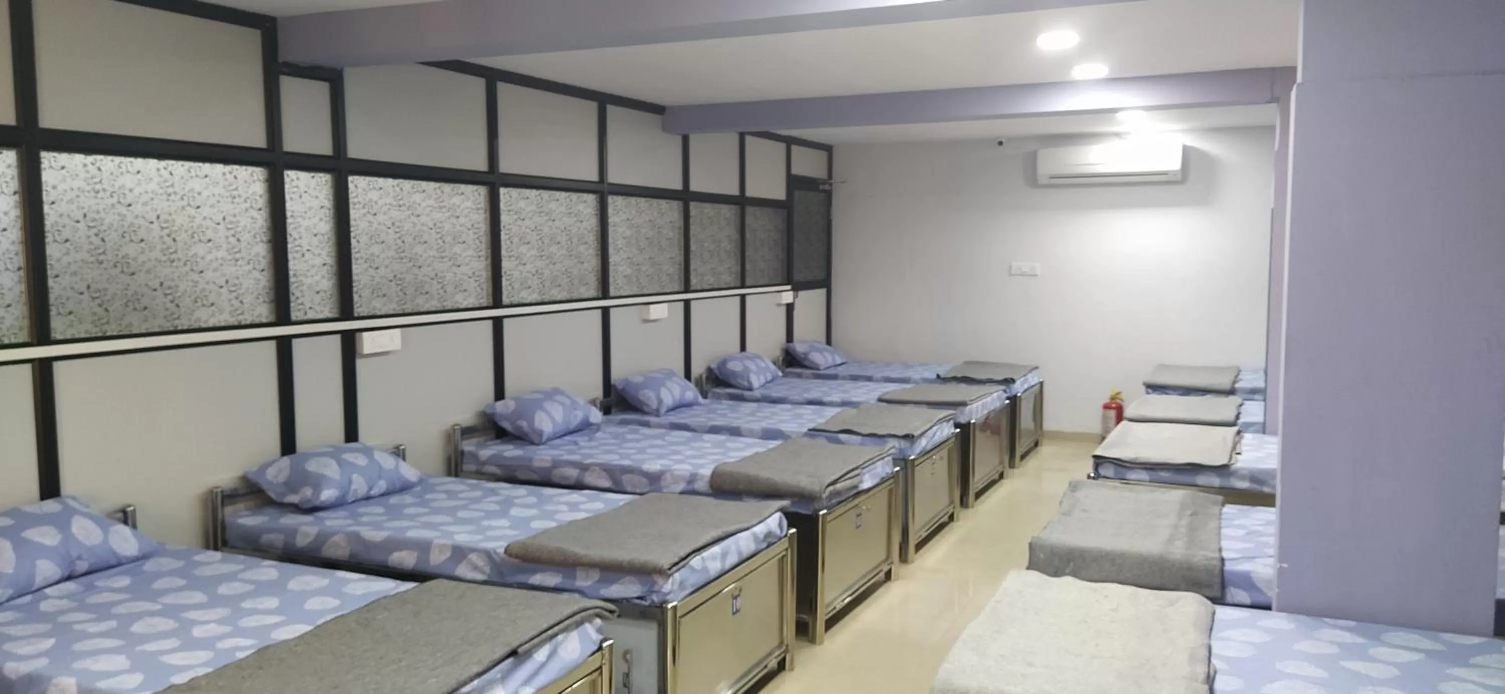 Photo of the whole room, Bed in Shiv Sai Dormitory