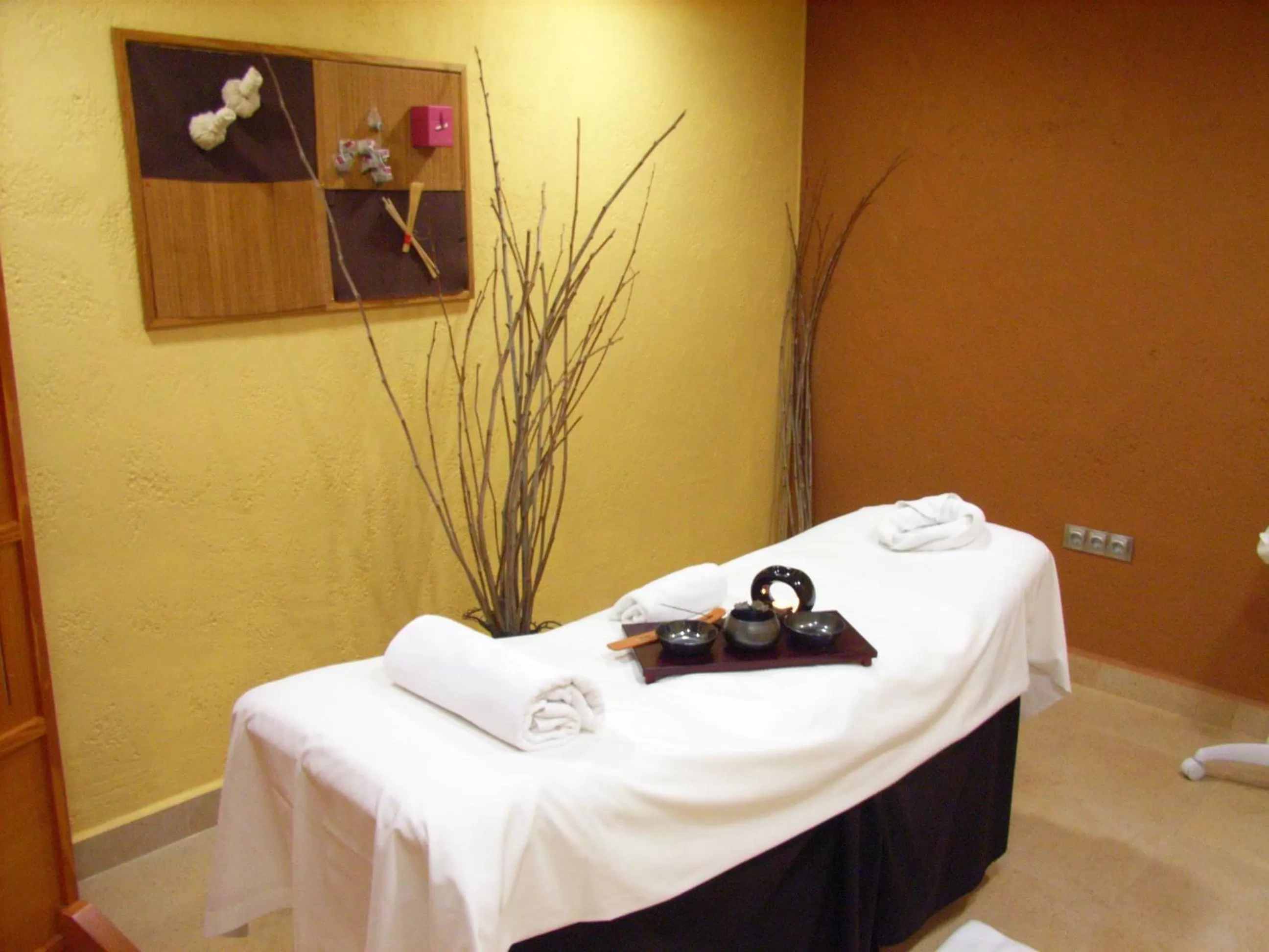 Massage in Hotel Deloix 4* Sup