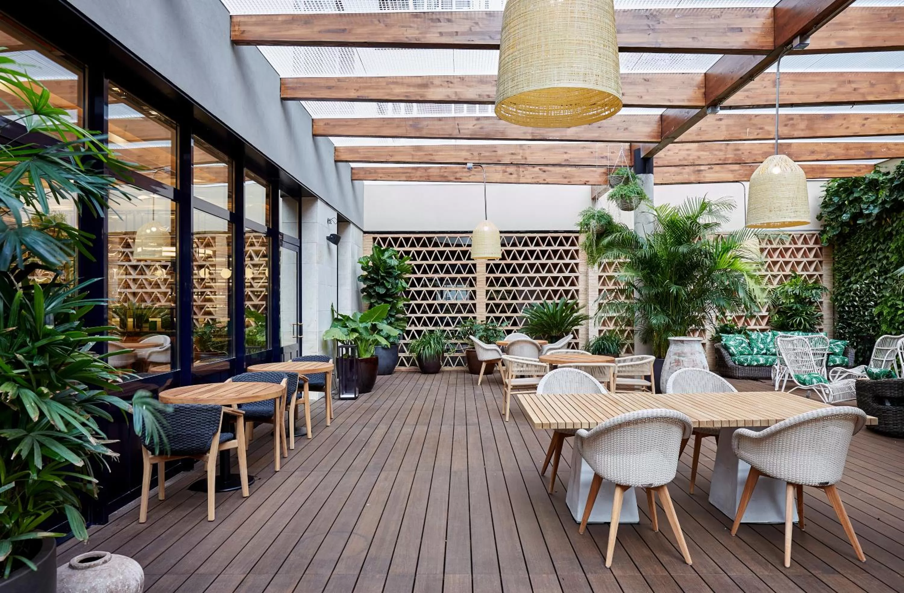 Patio in Radisson Blu 1882 Hotel, Barcelona Sagrada Familia
