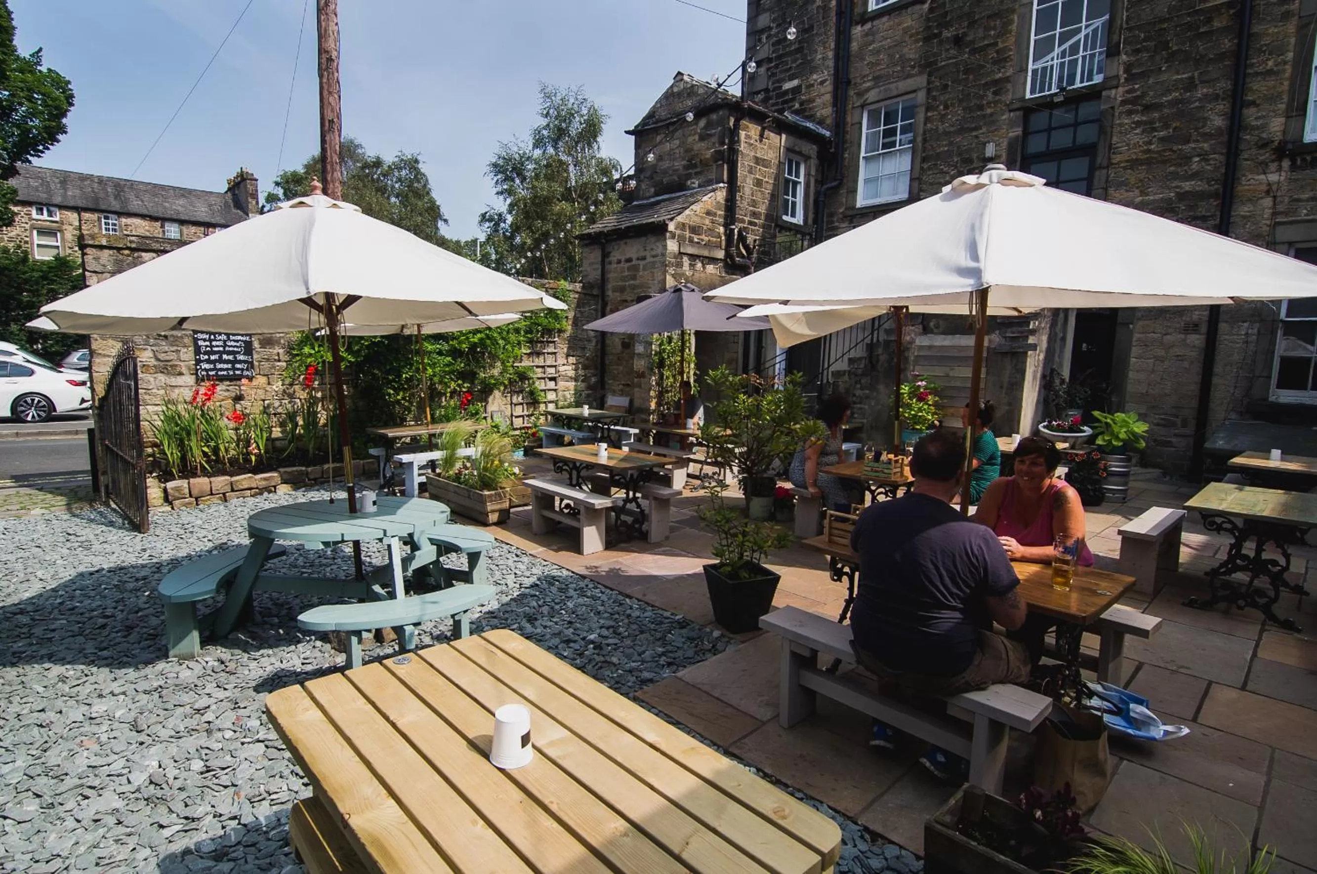 Inner courtyard view in The Royal Hotel and Bar