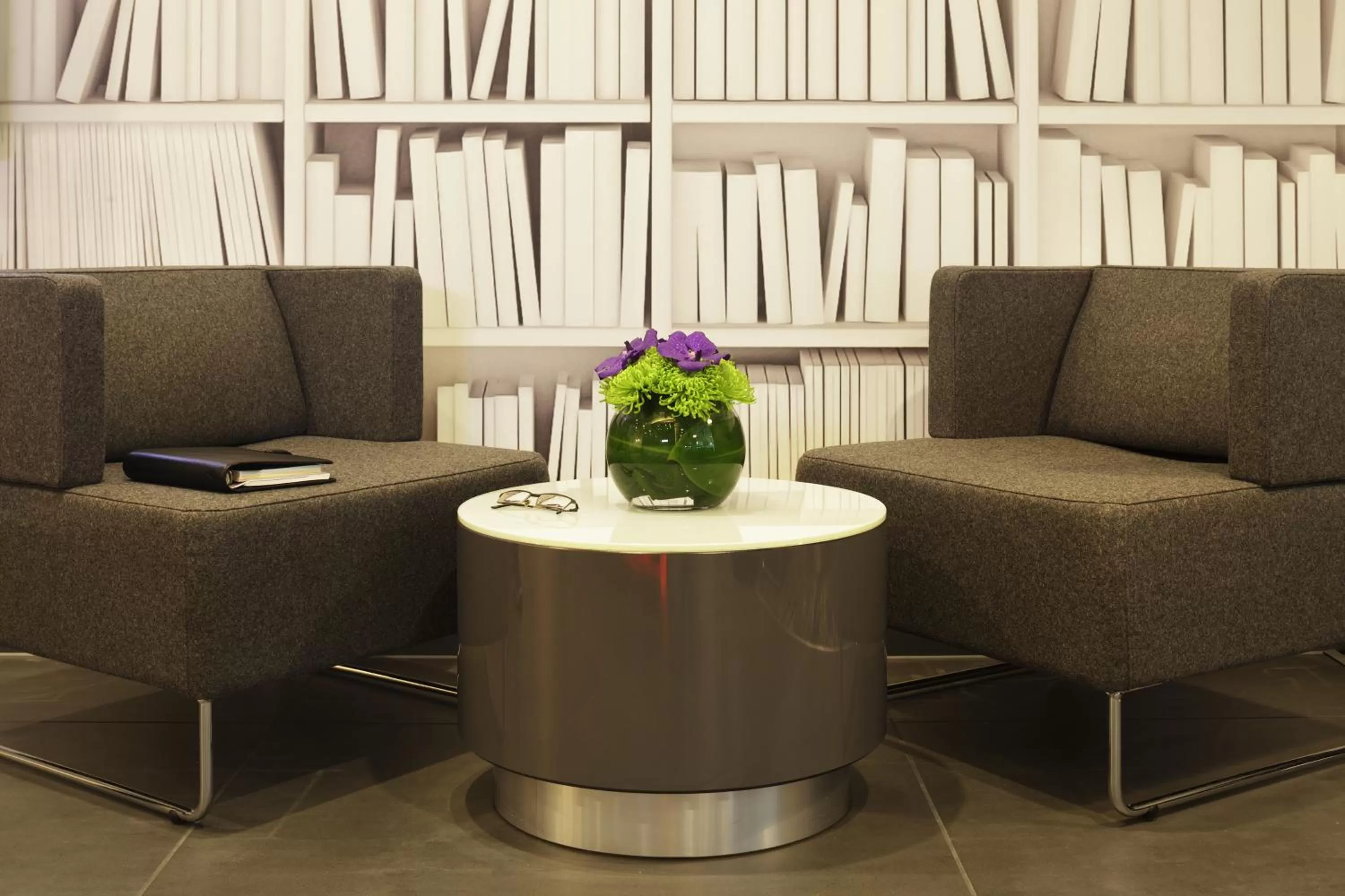 Lobby or reception in ibis London Shepherds Bush - Hammersmith