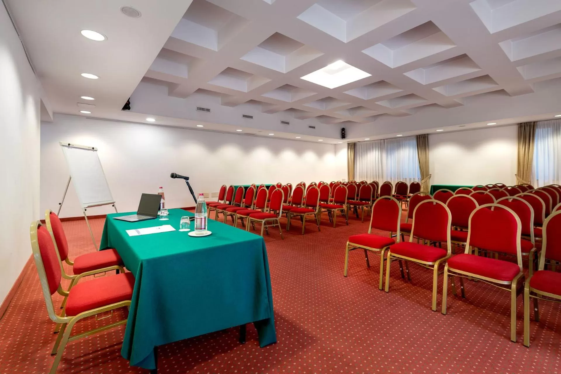 Business facilities in Best Western Cavalieri Della Corona