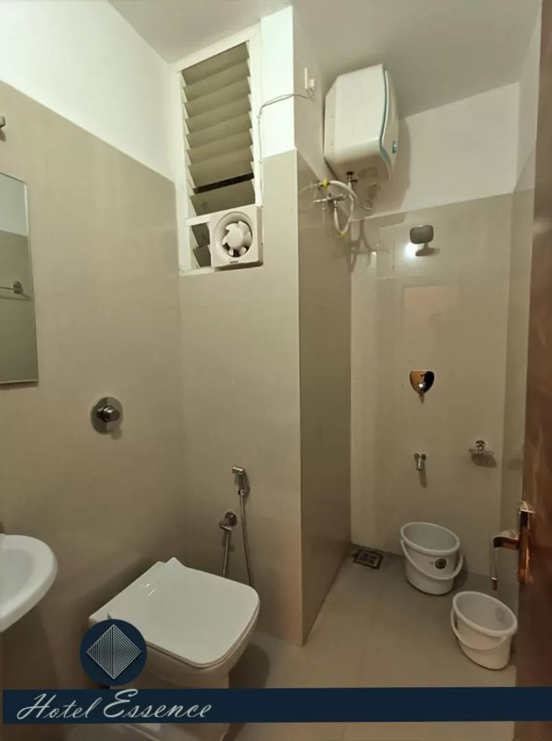 Shower in Hotel ESSENCE