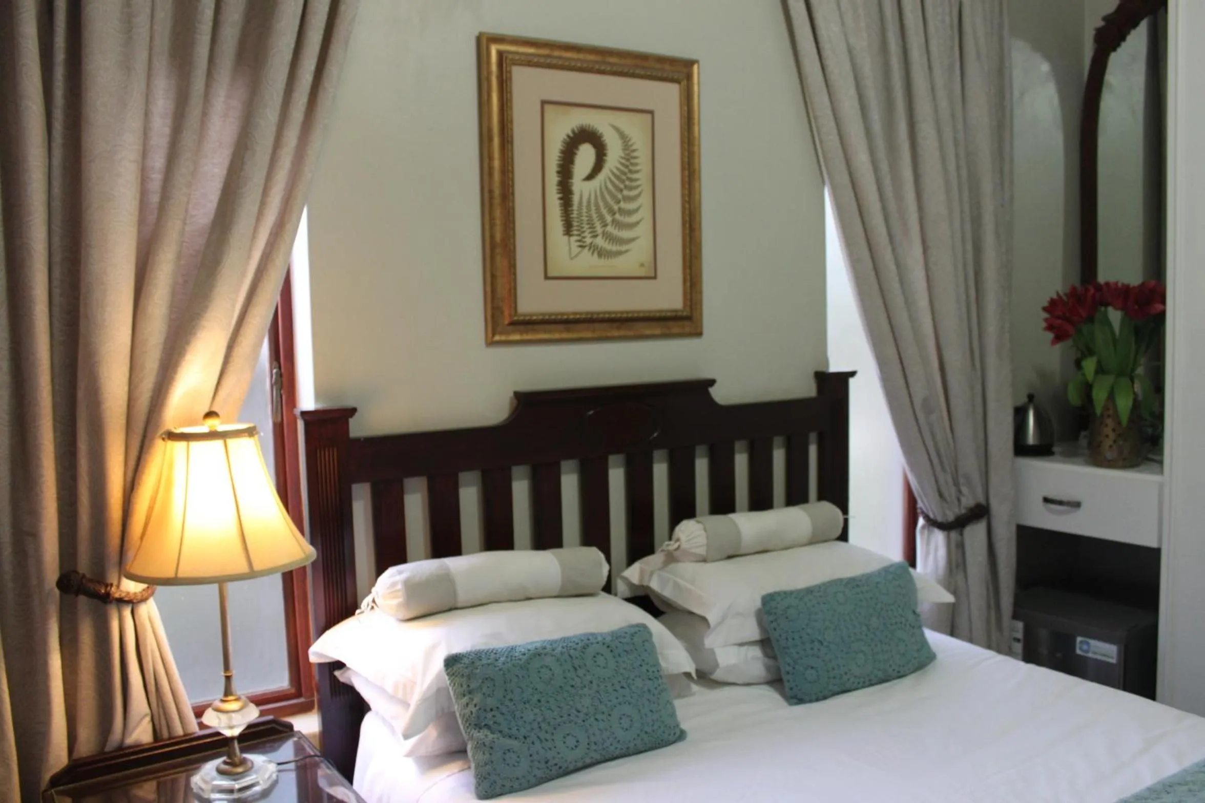 Bedroom, Bed in Villa Lugano Guesthouse