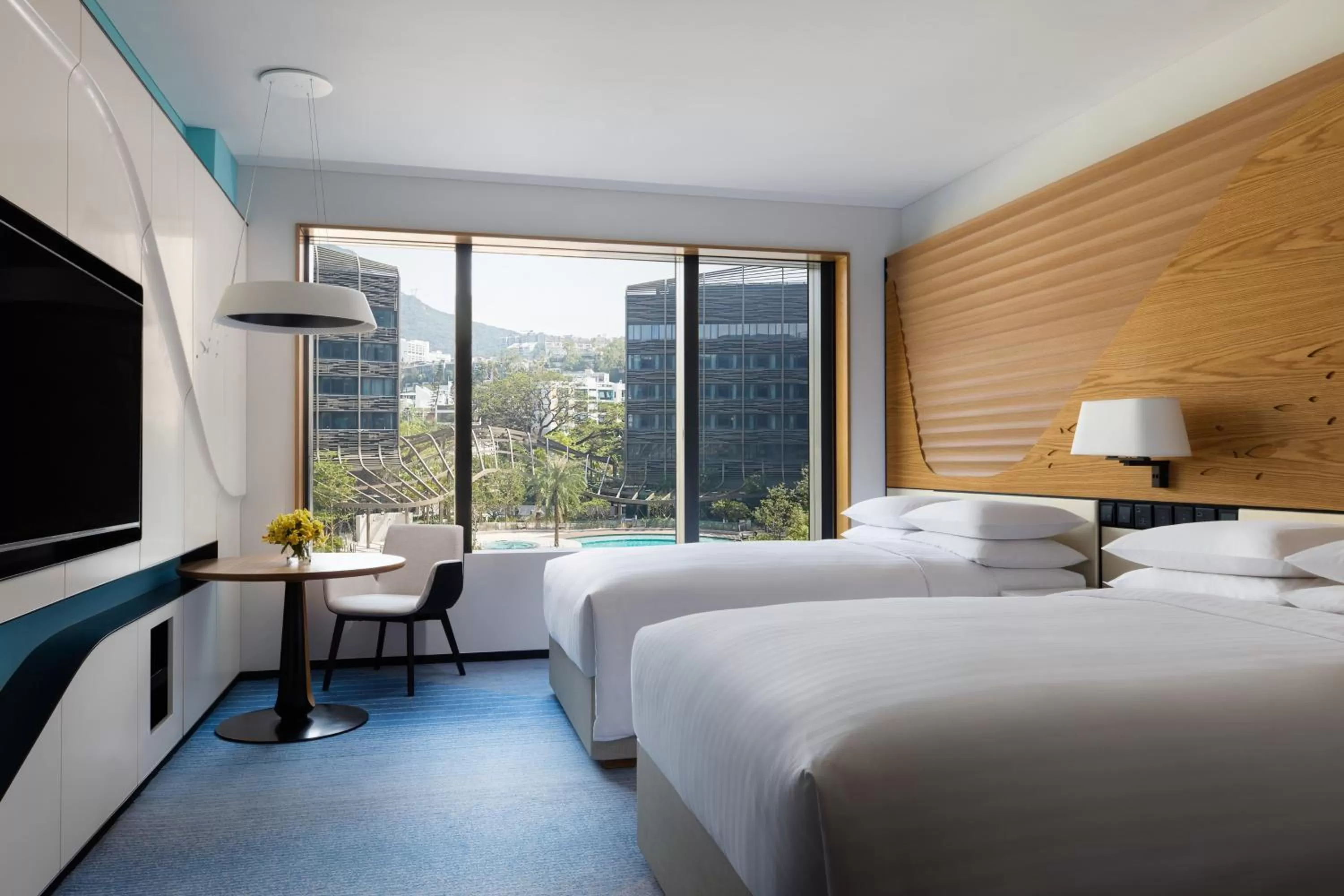 Bedroom, Bed in Hong Kong Ocean Park Marriott Hotel