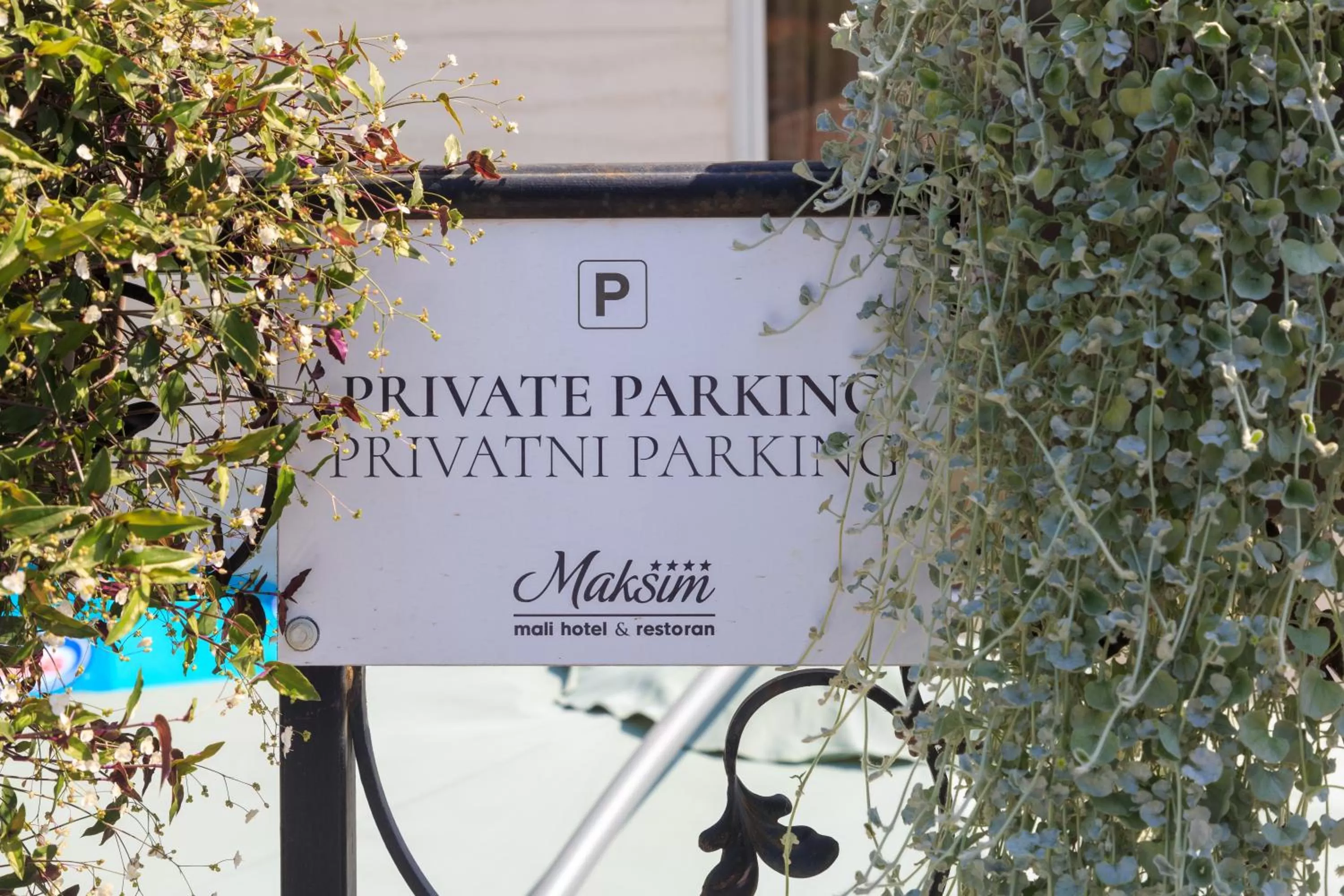 Day, Property Logo/Sign in Hotel Maksim