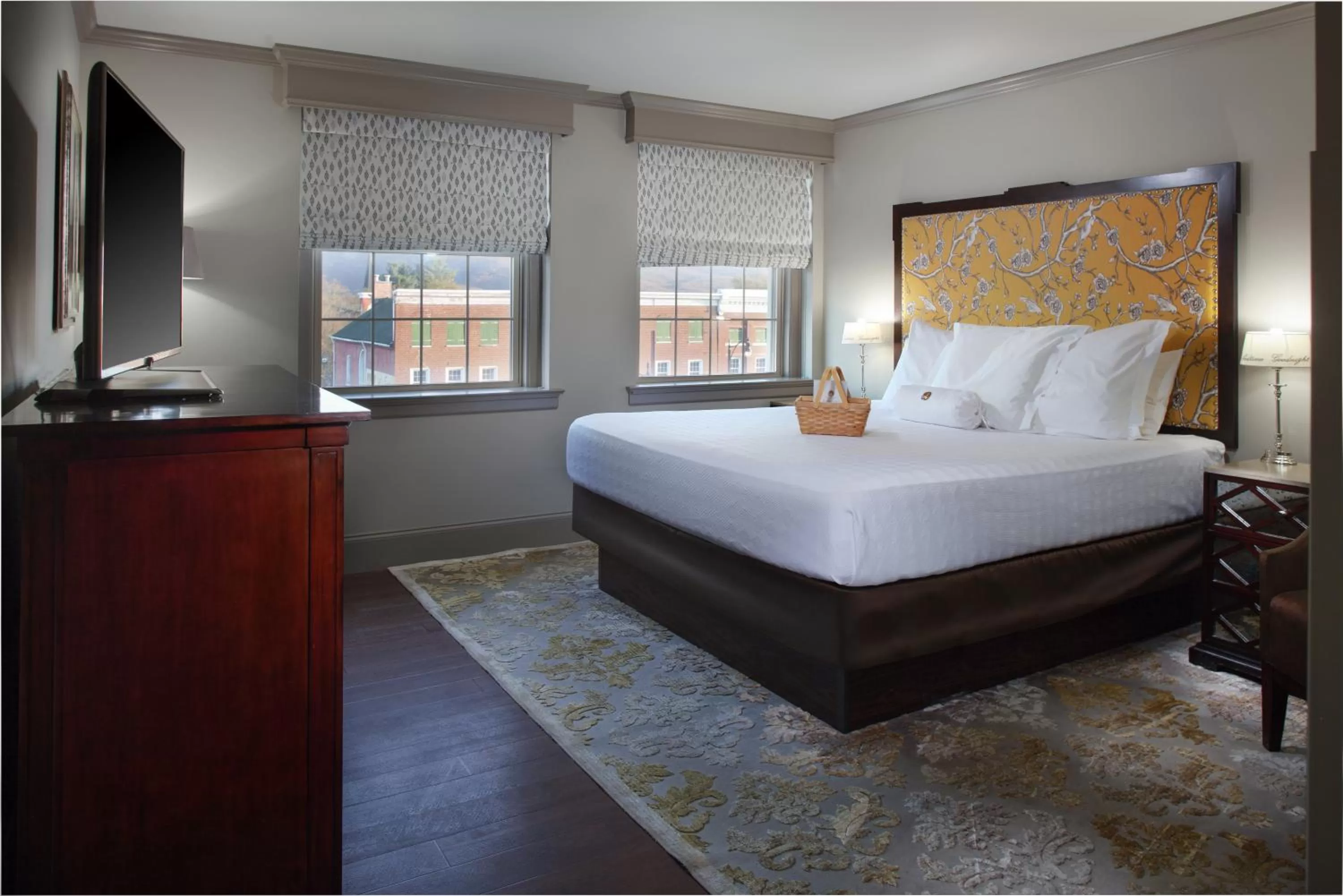 Guests, Bed in The Bolling Wilson Hotel