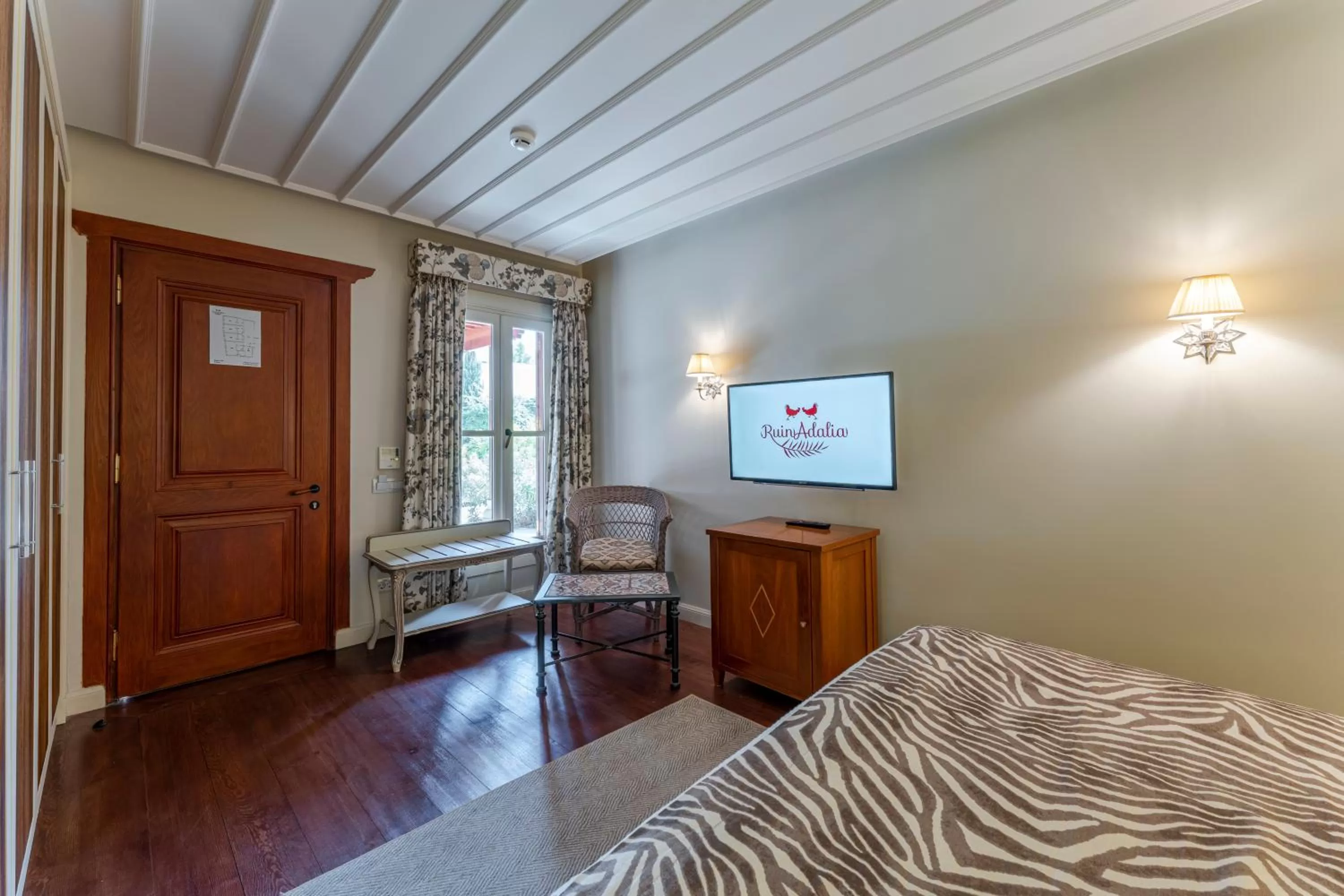 hair dresser, Bed in RuinAdalia Hotel - Adult Only