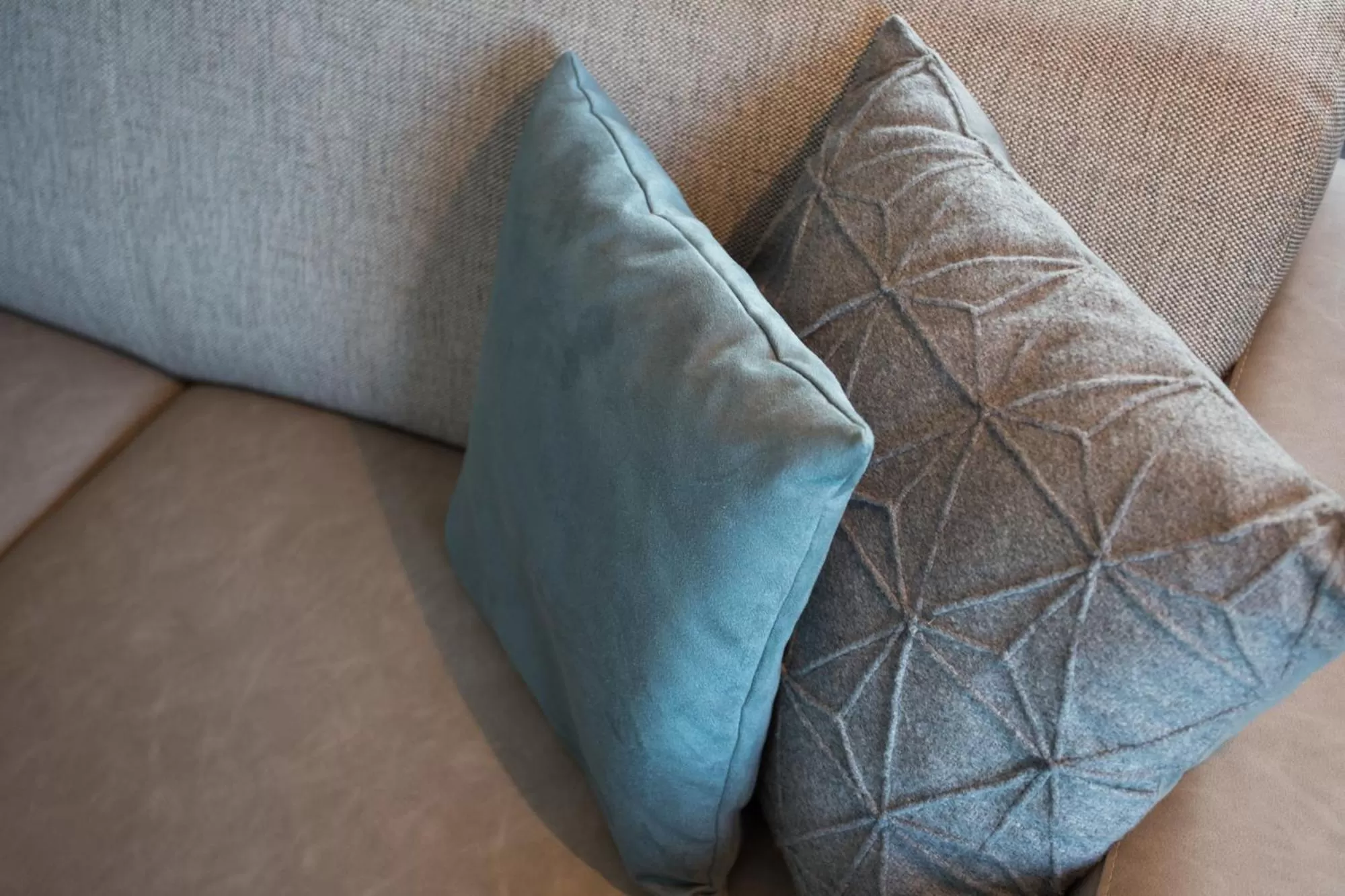 Decorative detail, Bed in Hotel Kaap West I Kloeg Collection