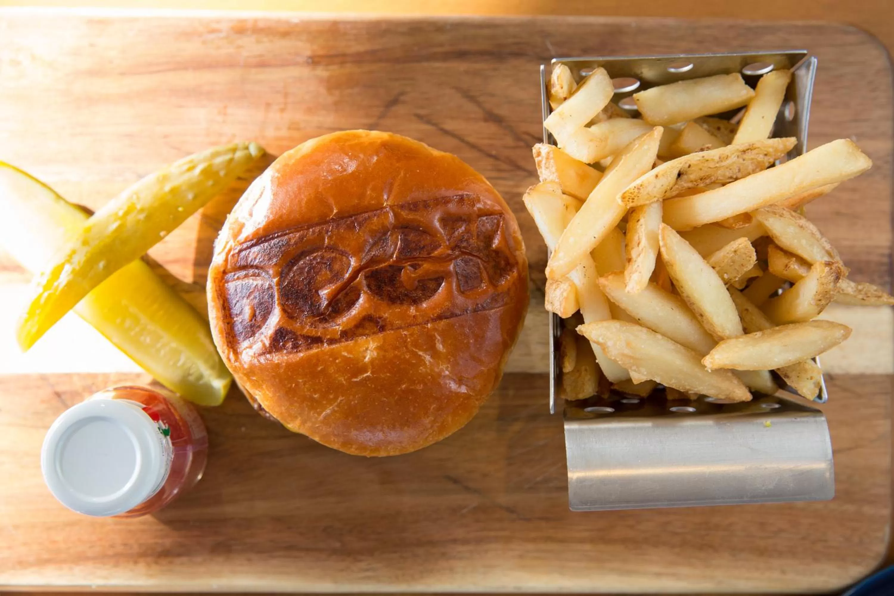 Restaurant/places to eat in Queen Kapiolani Hotel