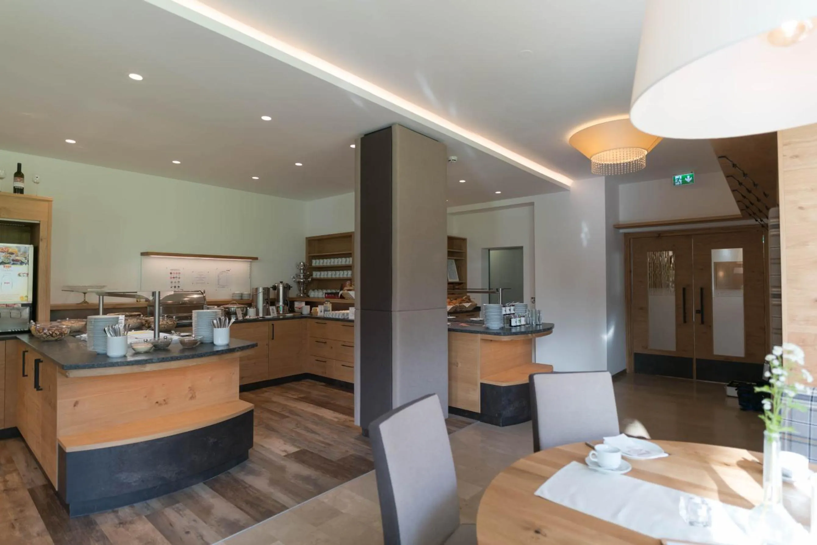 Breakfast in Aktivhotel Pehab - Dachstein Rooftop-Spa