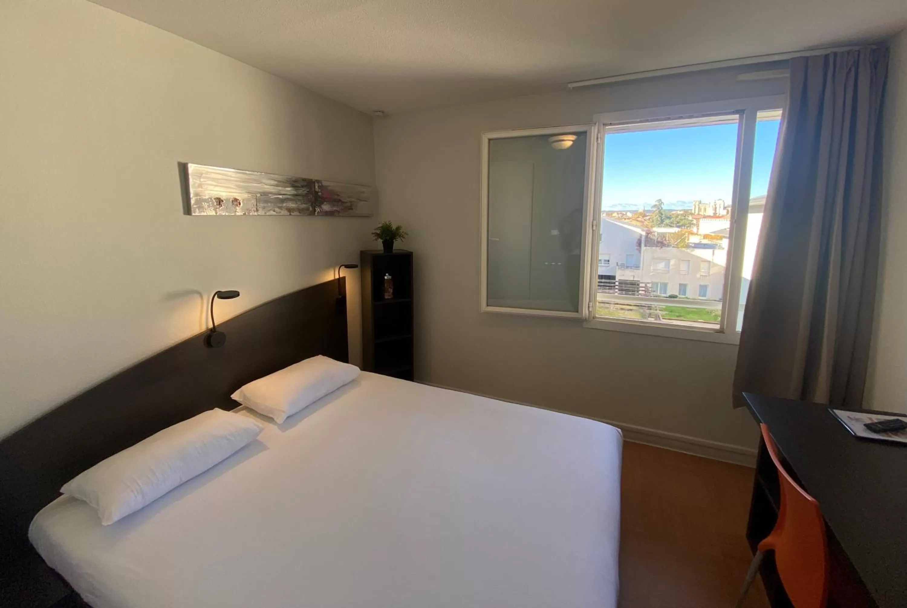 Studio (1 or 2 Adults) in ApartHotel Sainte-Marthe