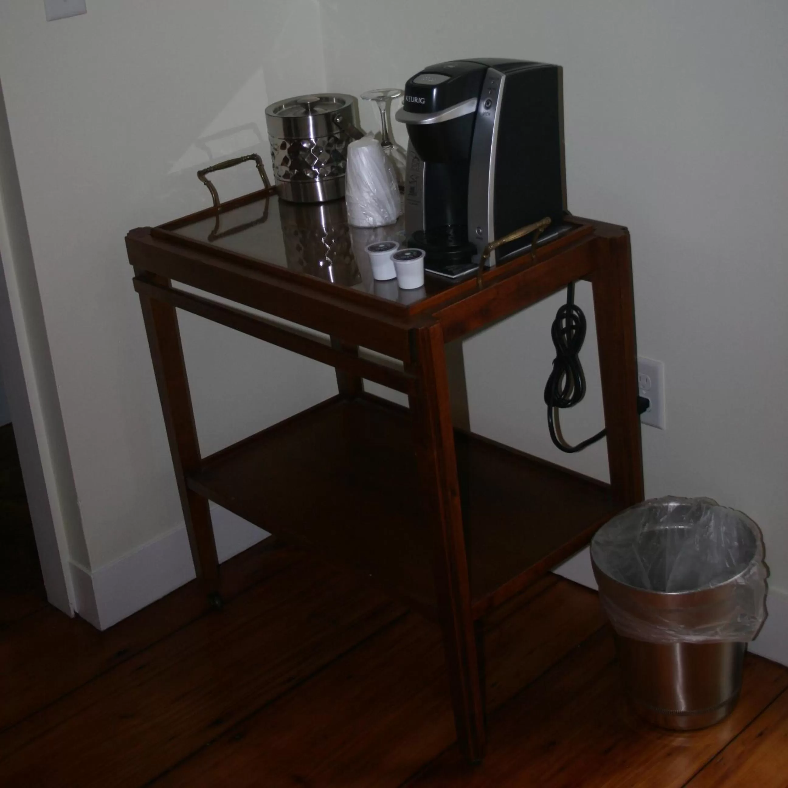 Coffee/tea facilities in Shea's Riverside Inn & Motel