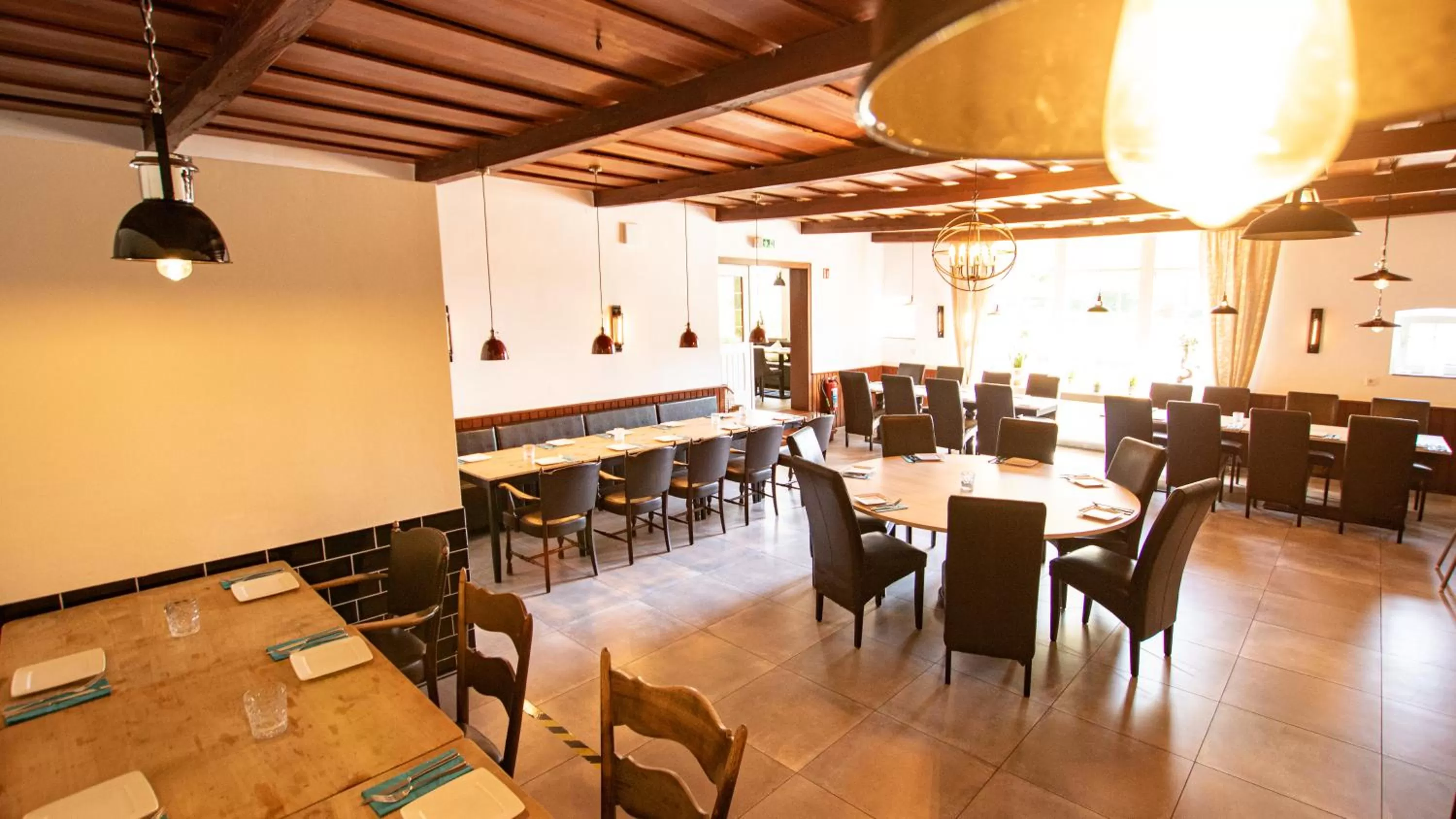 Restaurant/places to eat in El Capitan nähe Movie Park