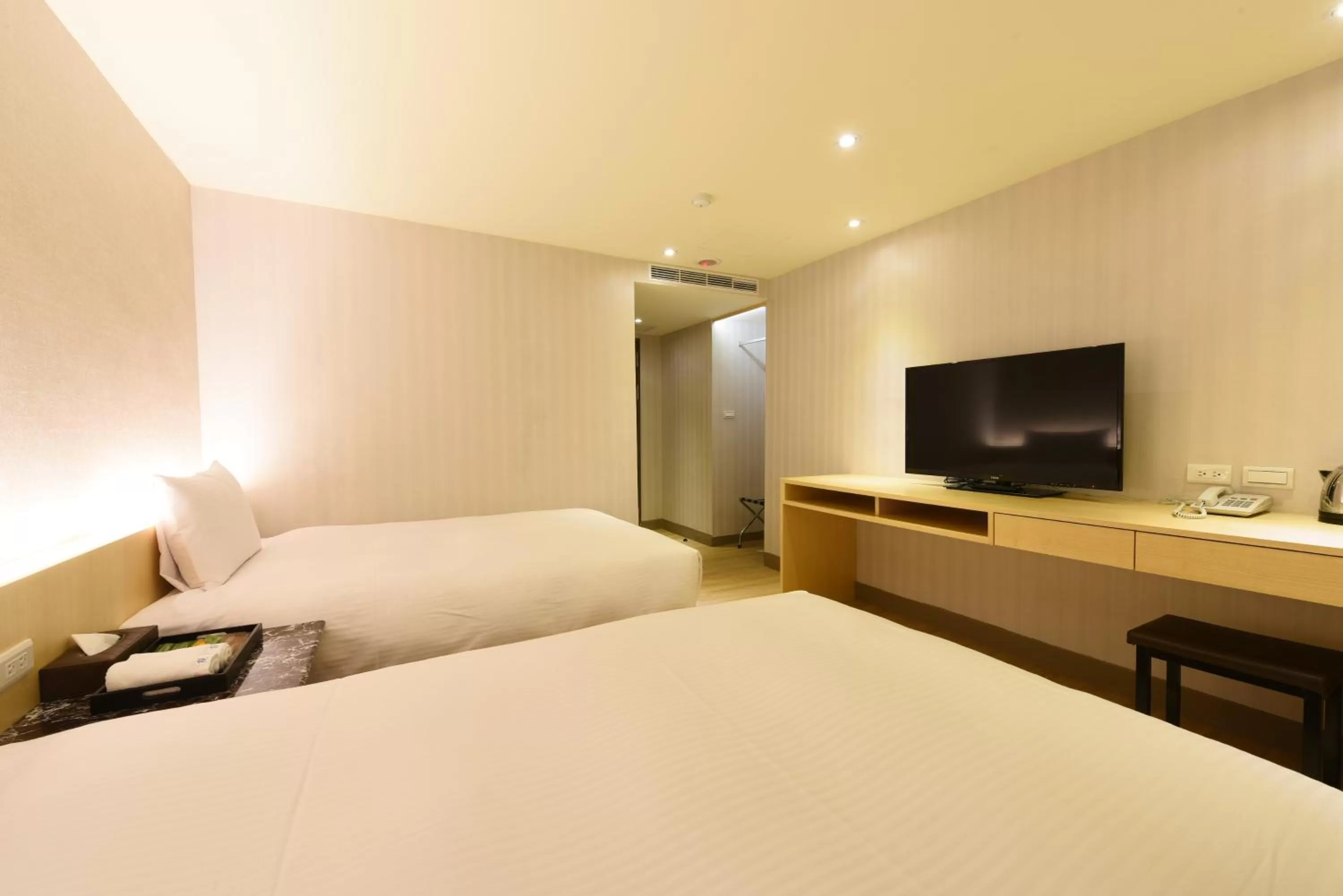 Photo of the whole room in Simple Life Kaohsiung