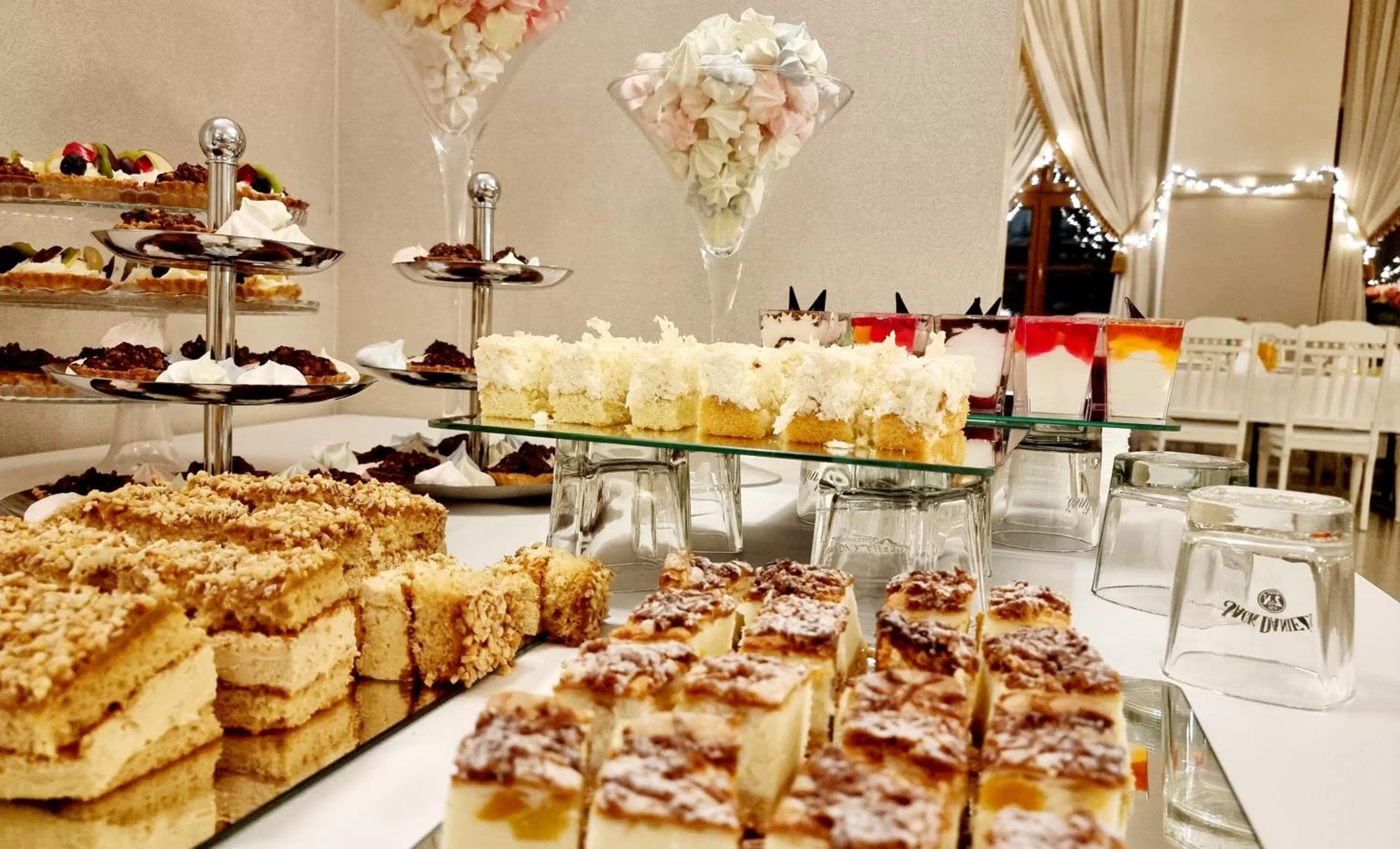 Restaurant/places to eat in Hotel Adler