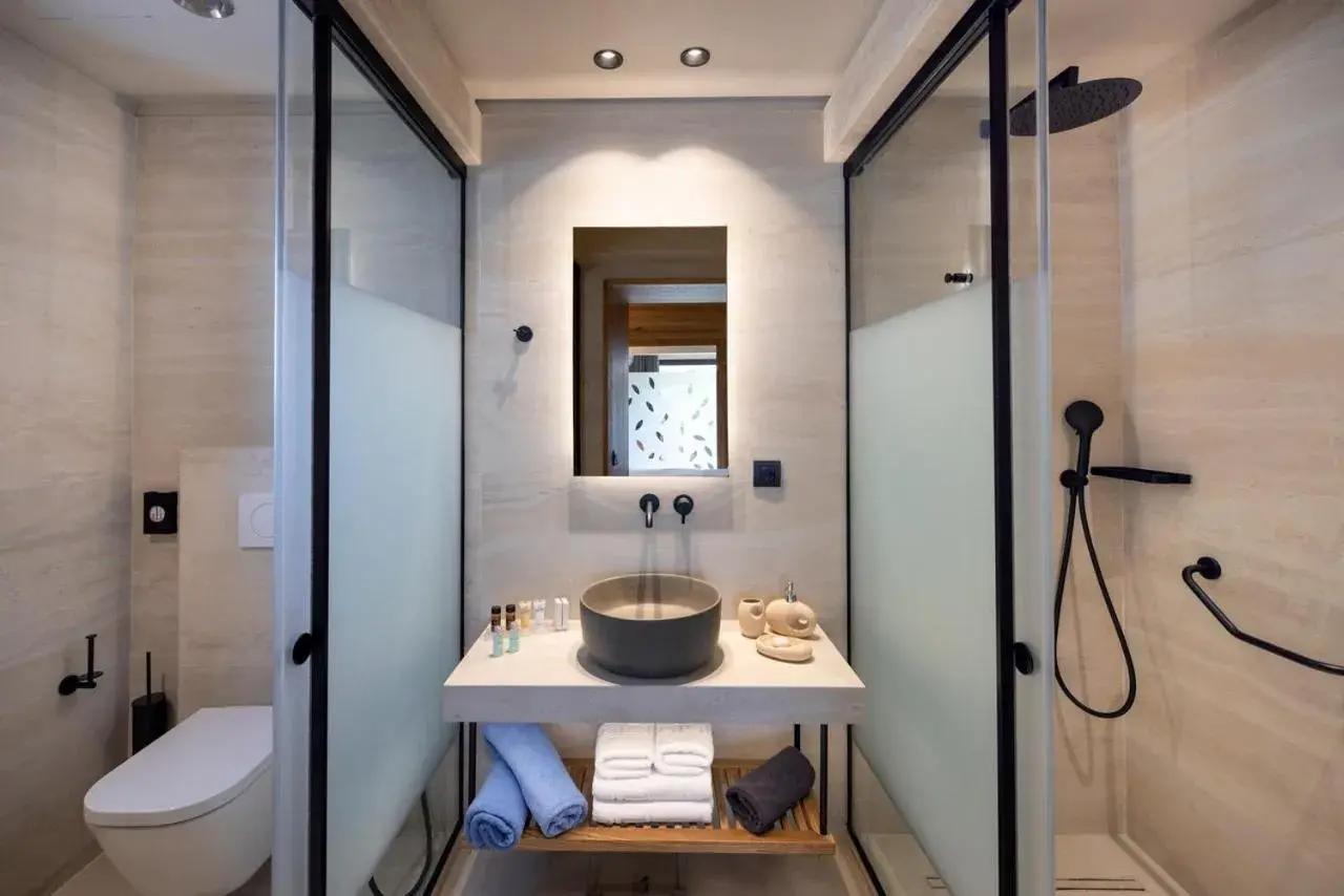 Superior Garden View Room in Atlantis Beach Hotel Superior Garden View Room in Atlantis Beach Hotel