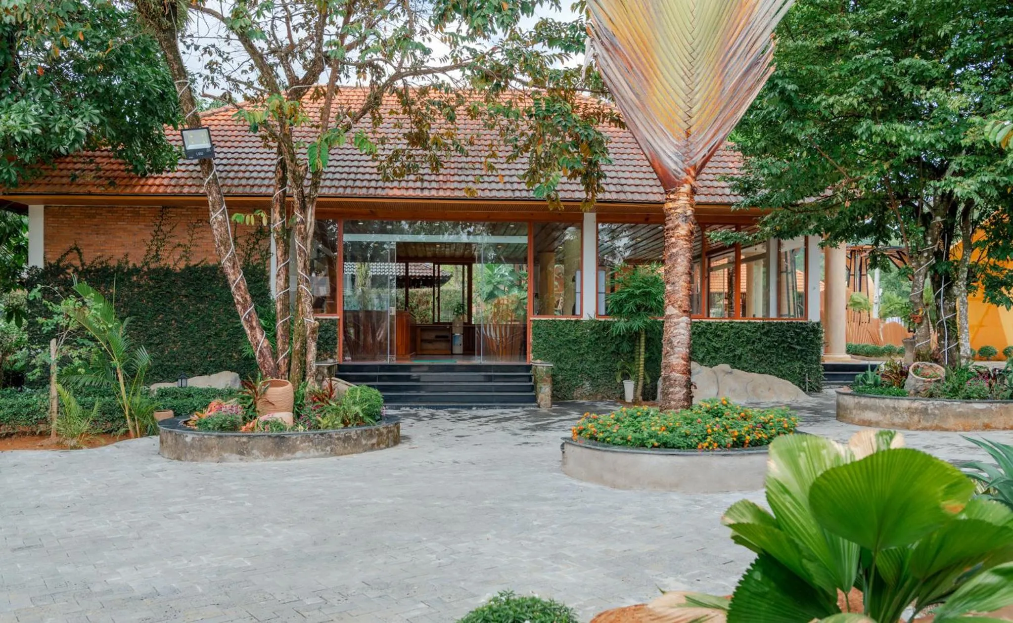 Facade/entrance in Elwood Premier Resort Phu Quoc