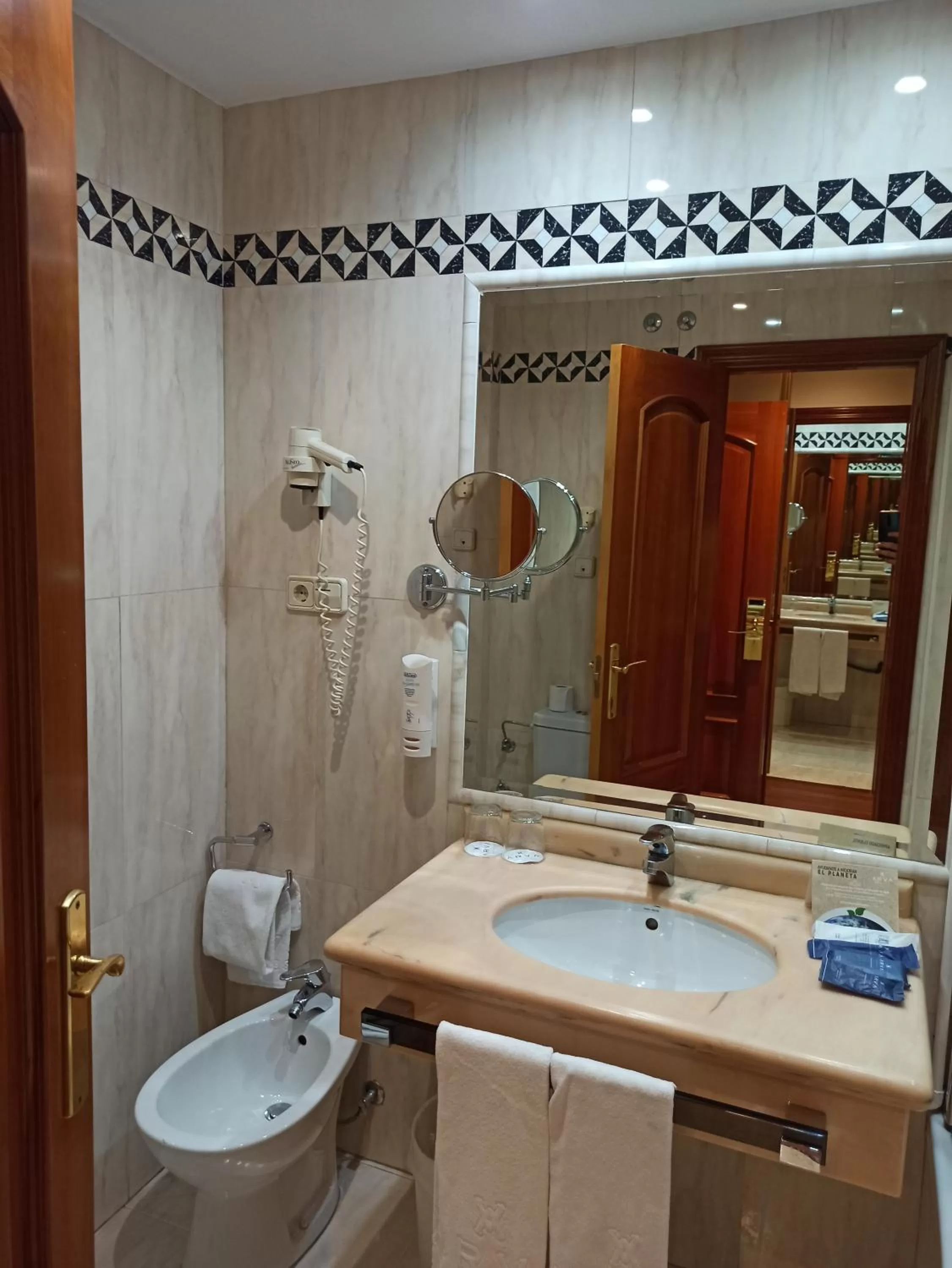 Bathroom in ARVA Spa París