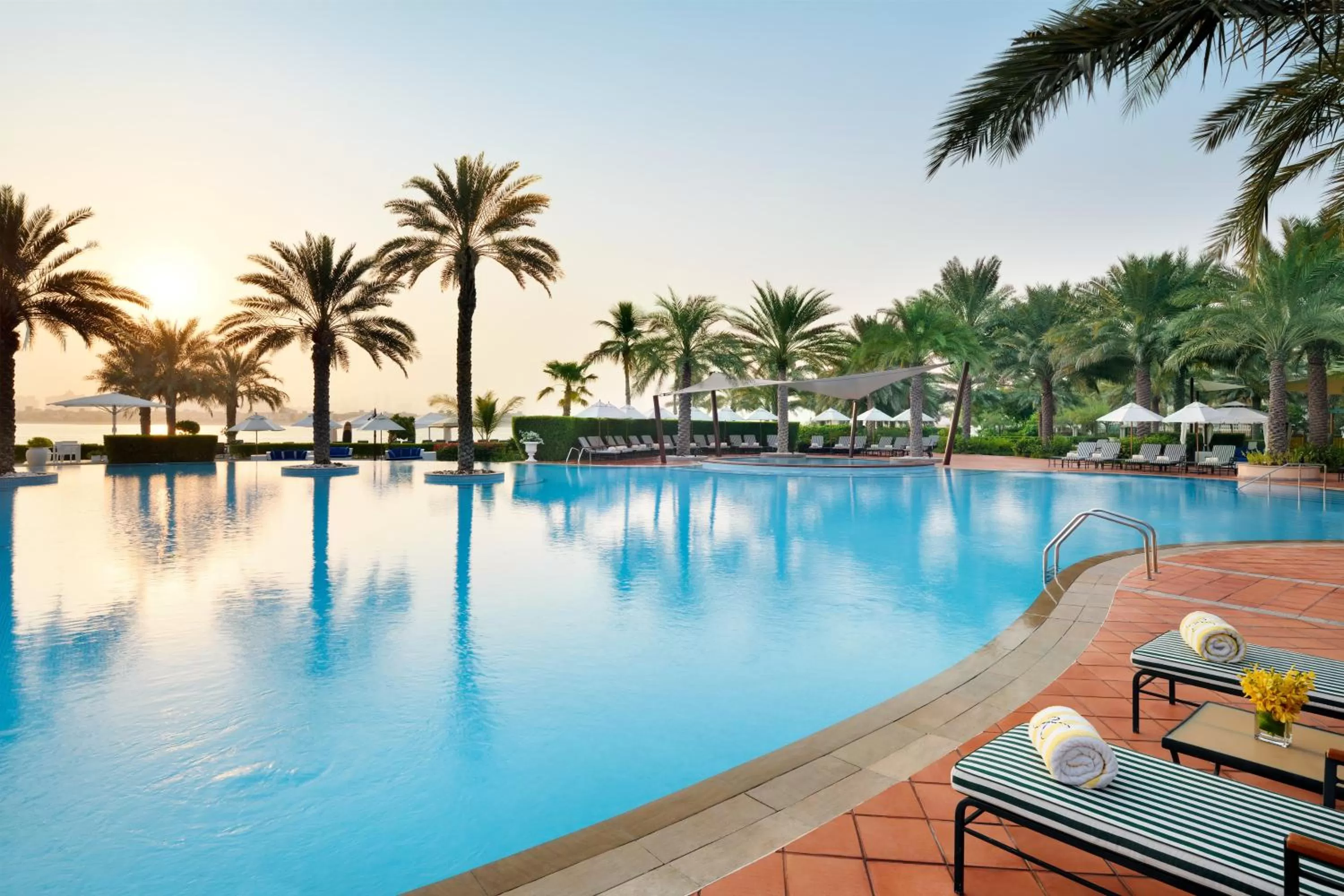 Swimming pool in Kempinski Hotel Palm Jumeirah