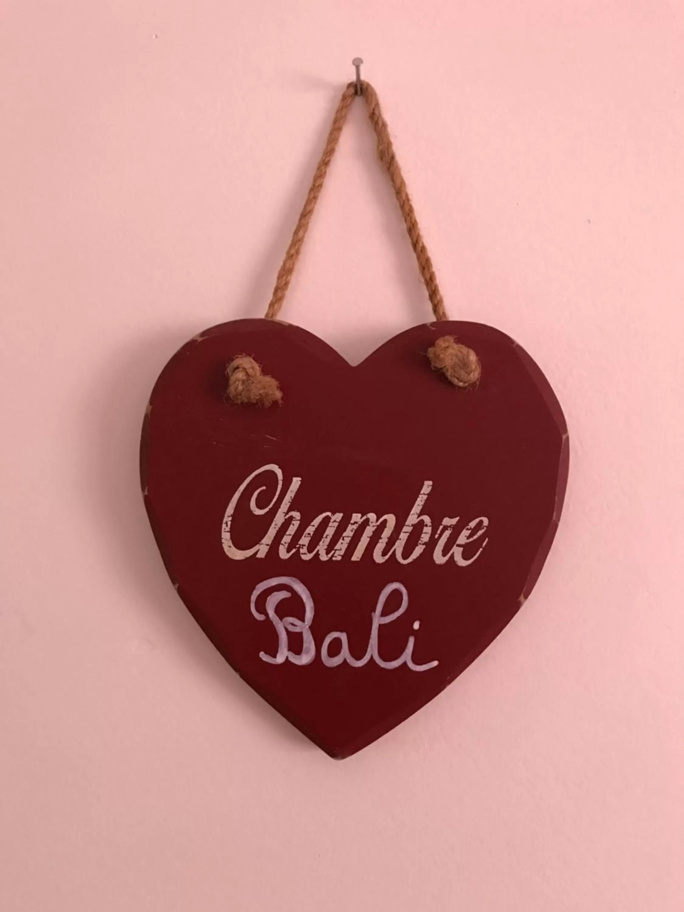 2 CHAMBRES B&B PRÈS DE L'AÉROPORT ET DU MEETT