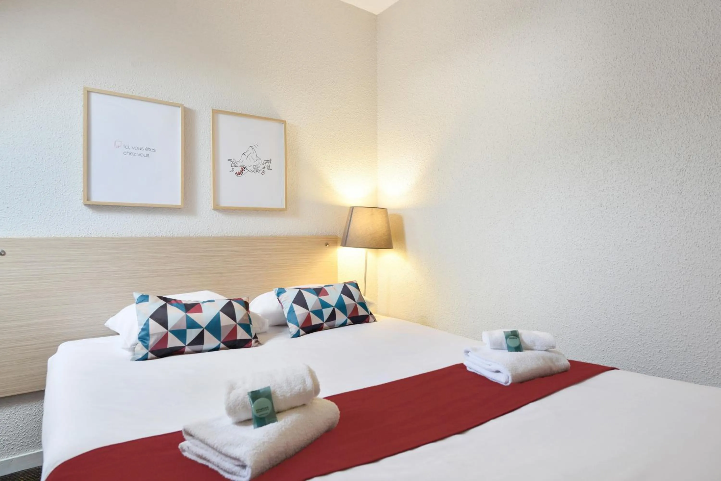 Bed in Appart'City Classic Nantes Viarme