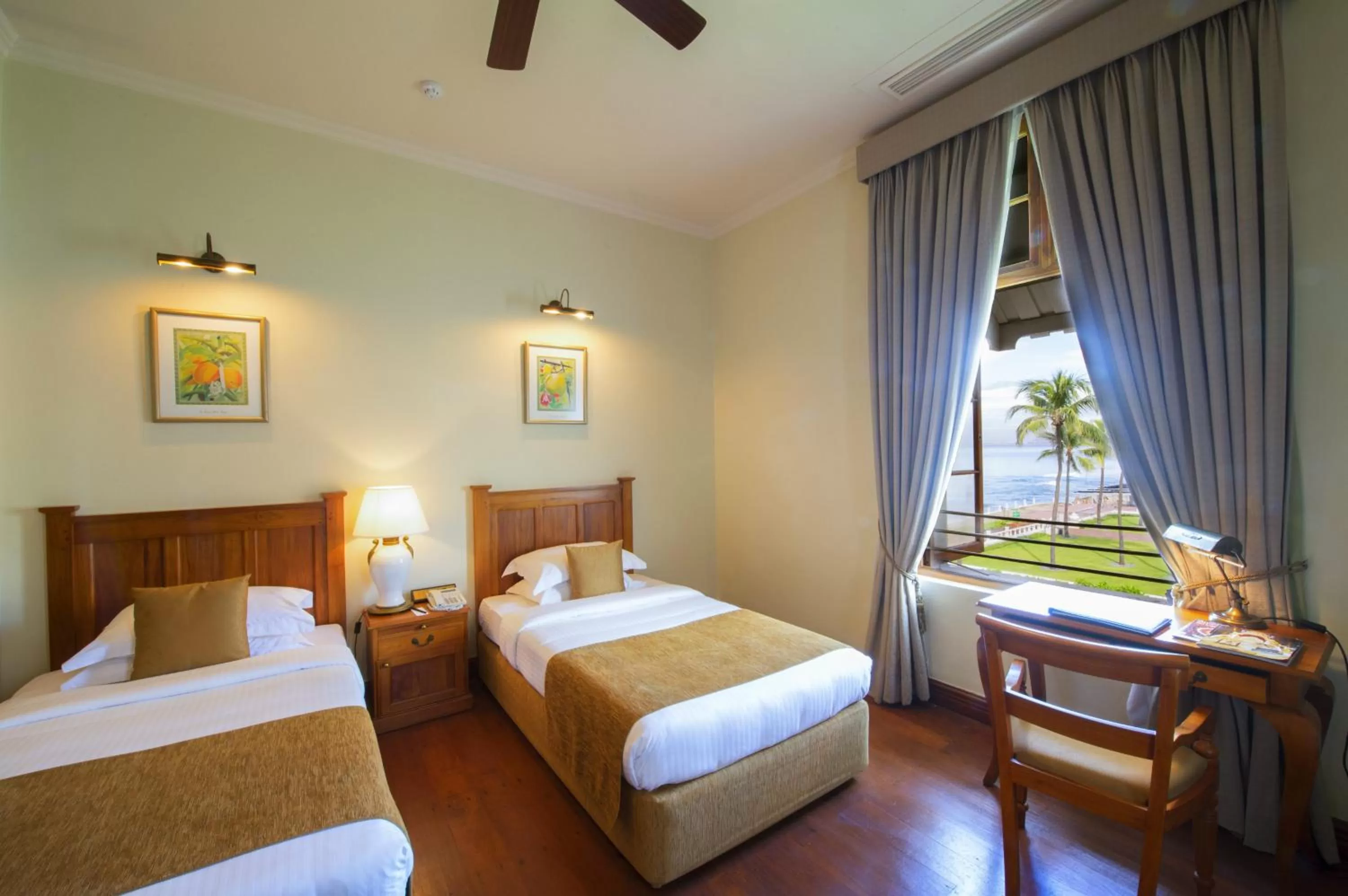 Bedroom, Bed in Galle Face Hotel