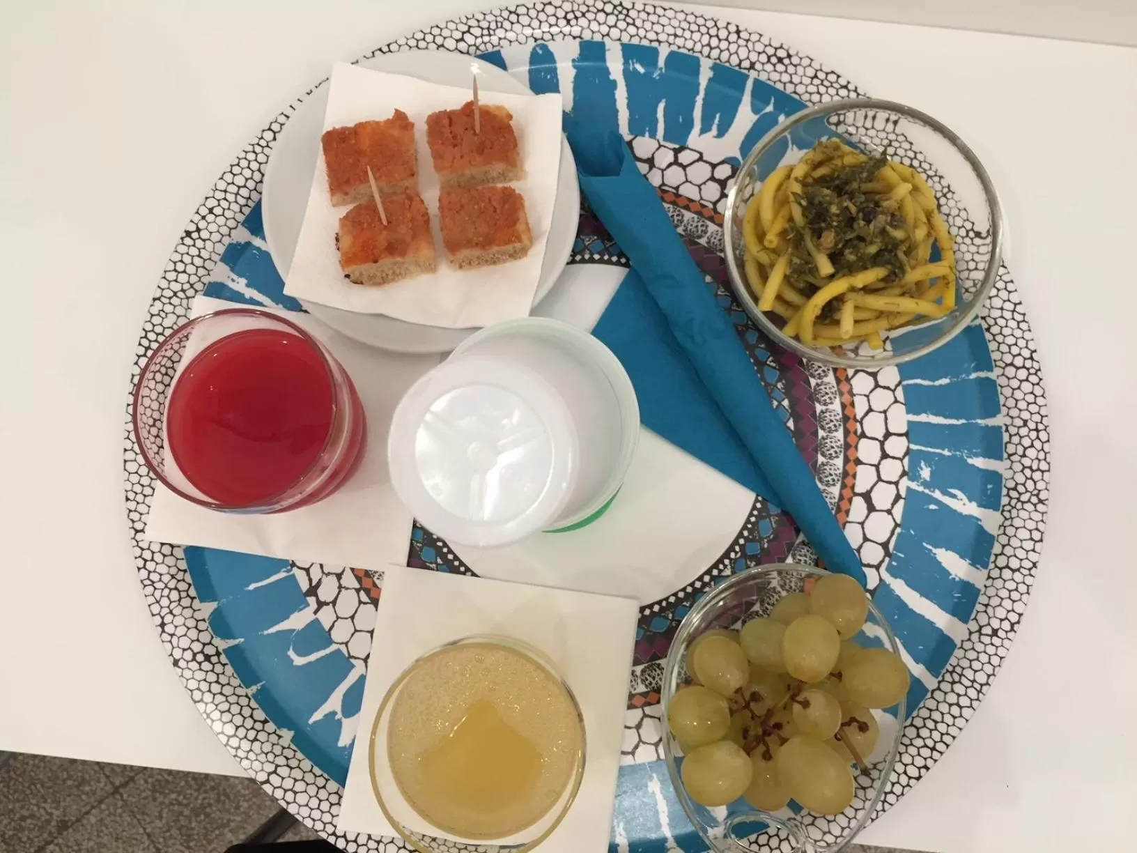 Breakfast in L'Opera Buffa