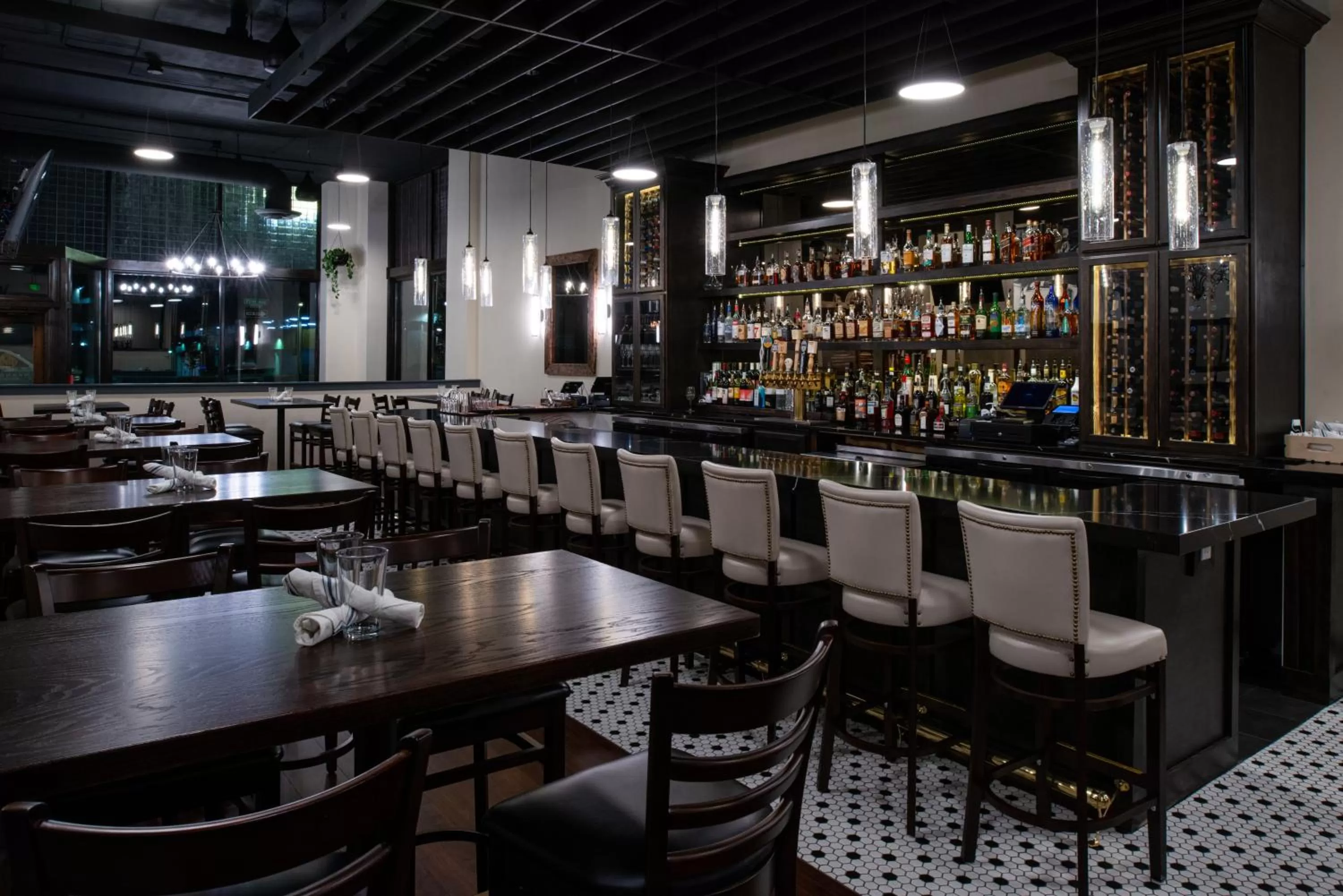 Lounge or bar in Hotel Indigo Spokane Downtown by IHG