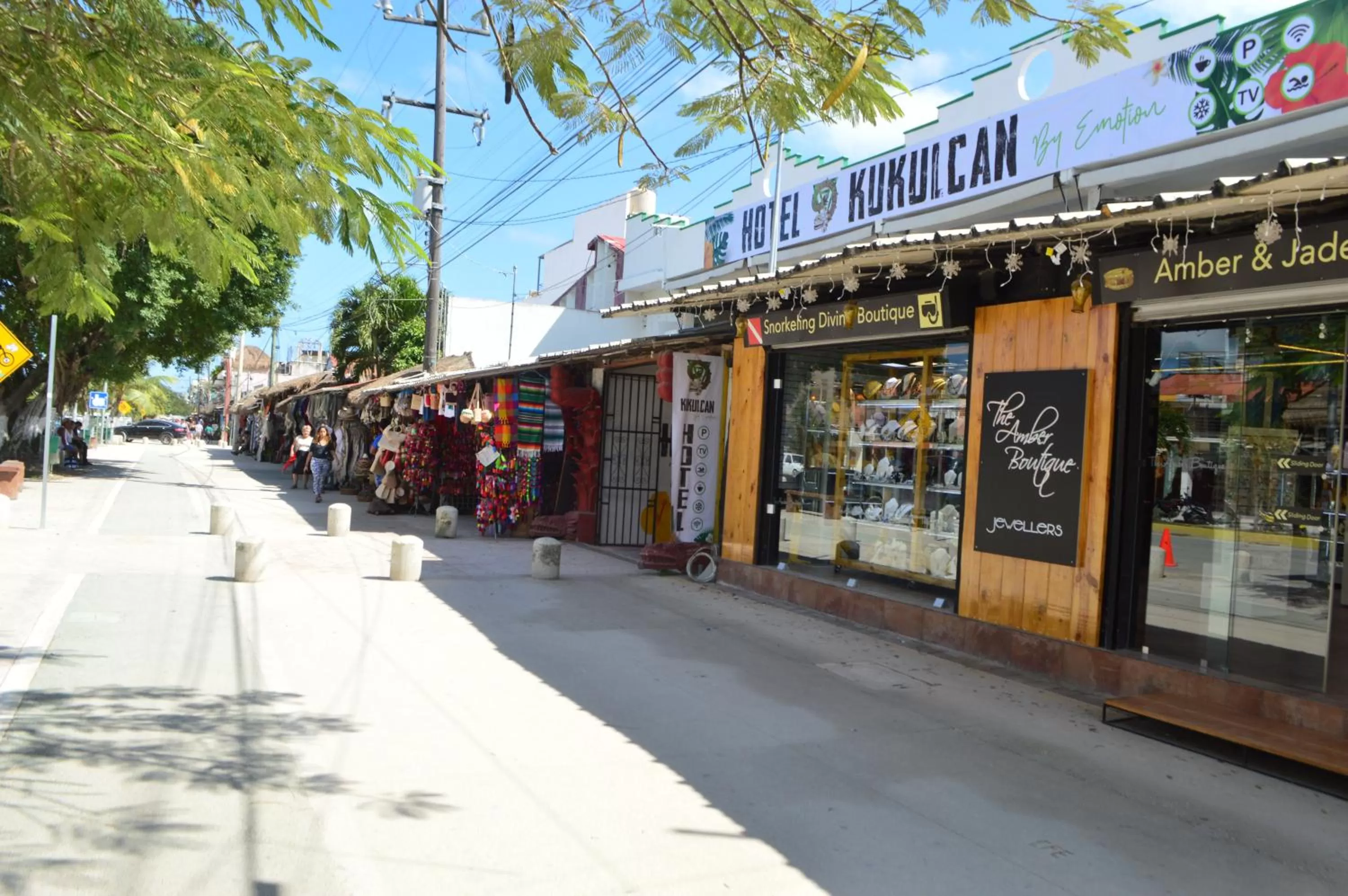 Off site in Kukulcan by Emotion