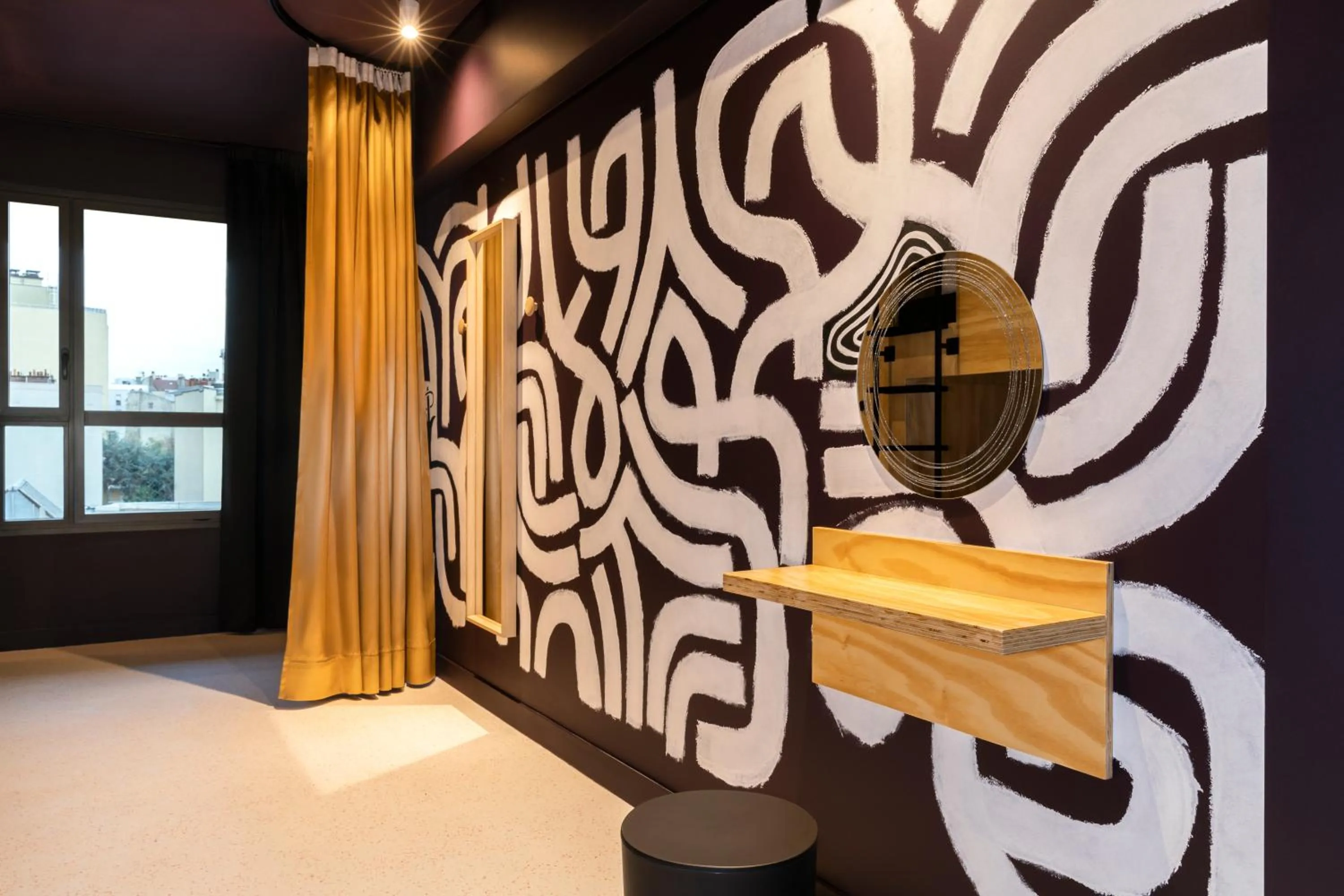 Bedroom in JO&JOE Paris - Nation