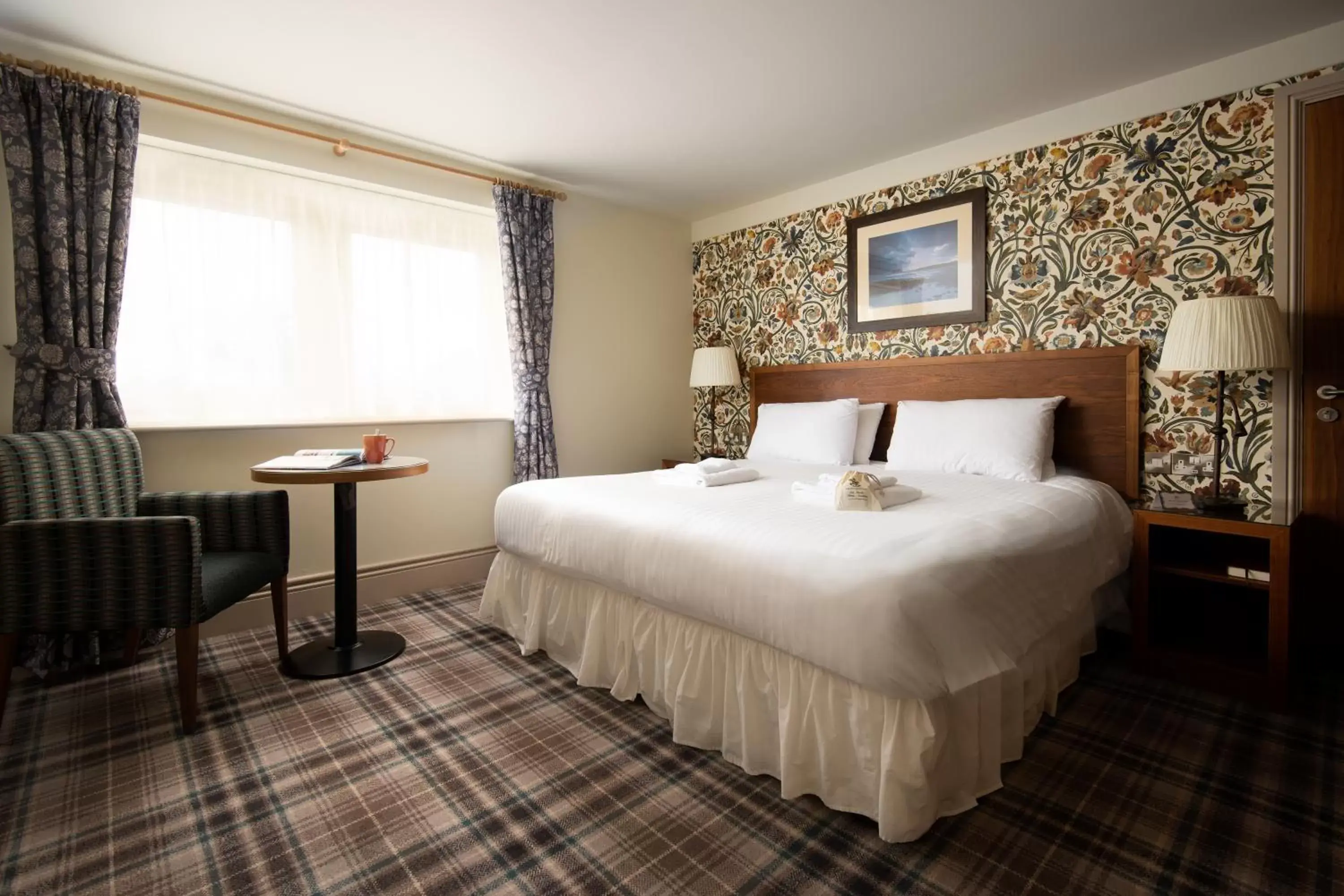 Accessible Double or Twin Room - single occupancy in The Hog's Head Inn - The Inn Collection Group Accessible Double or Twin Room - single occupancy in The Hog's Head Inn - The Inn Collection Group