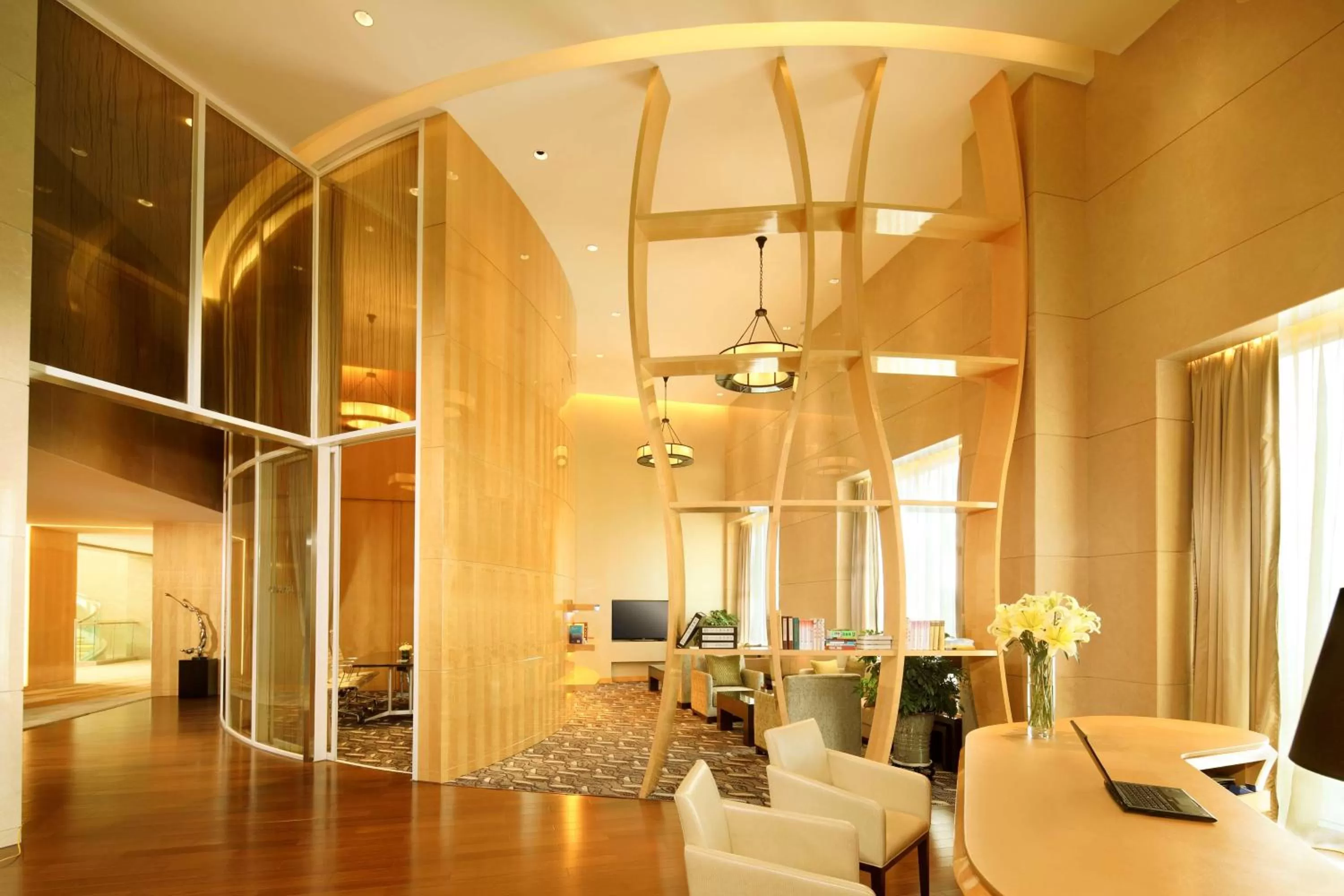 Lounge or bar in DoubleTree by Hilton Hangzhou East